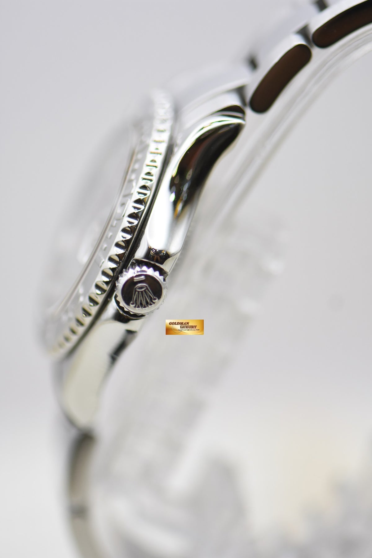 [SOLD] ROLEX OYSTER YACHT-MASTER 35mm LADIES MIDSIZE STEEL IN BRACELET PLATINUM DIAL / BEZEL 168622 (MINT)