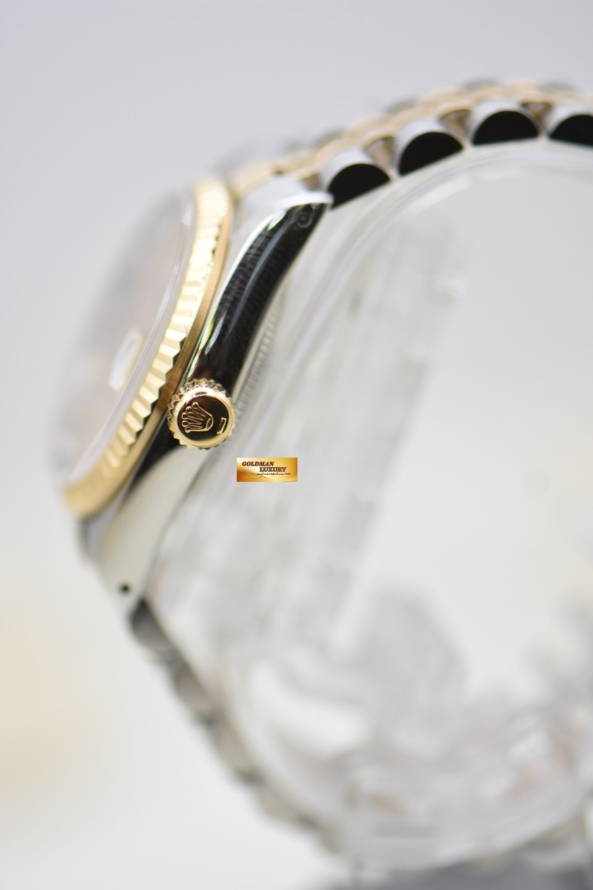 [SOLD] ROLEX OYSTER DATEJUST 31mm HALF-GOLD IN JUBILEE BRACELET DIAMOND GOLD DIAL 68273 (MINT)