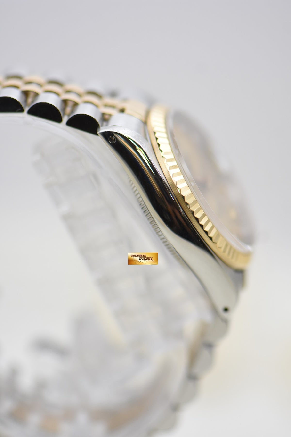 [SOLD] ROLEX OYSTER DATEJUST 31mm HALF-GOLD IN JUBILEE BRACELET DIAMOND GOLD DIAL 68273 (MINT)