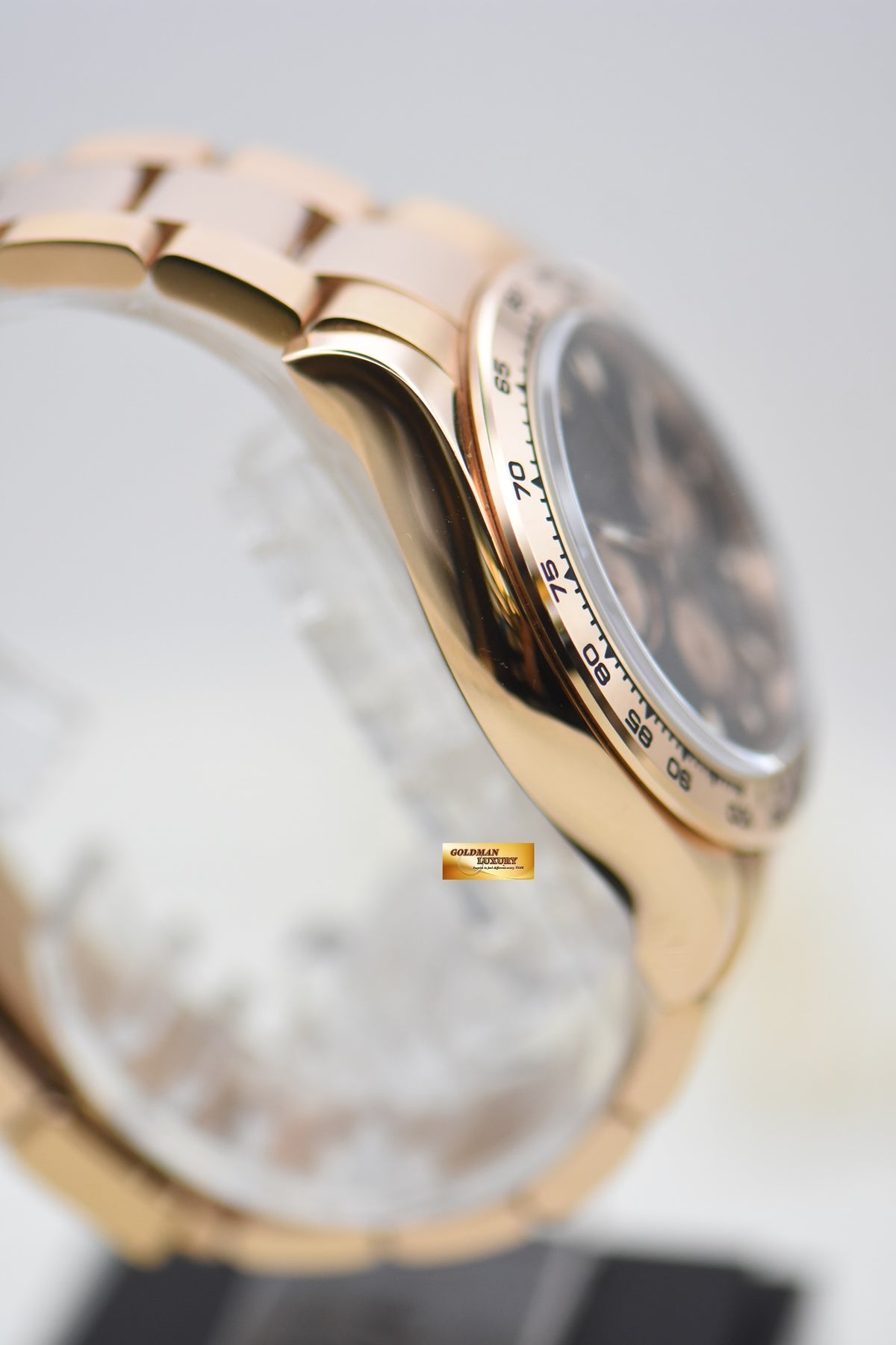 [SOLD] ROLEX OYSTER PERPETUAL DAYTONA EVEROSE GOLD IN BRACELET BLACK DIAL 116505 (LNIB-UNPOLISHED)