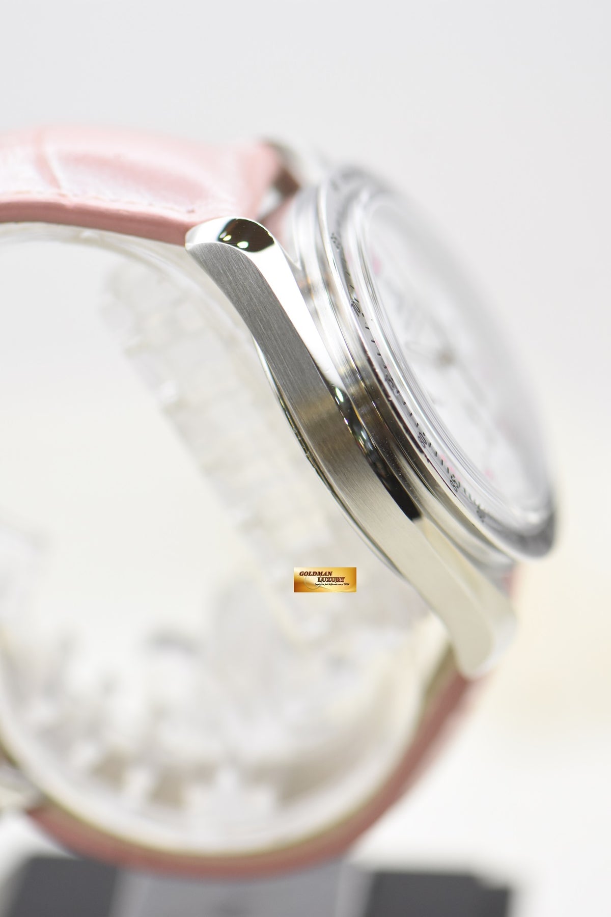 [SOLD] OMEGA SPEEDMASTER CHRONOGRAPH 37mm STEEL IN PINK LEATHER STRAP MOP DIAL 3834.74.34 (MINT)