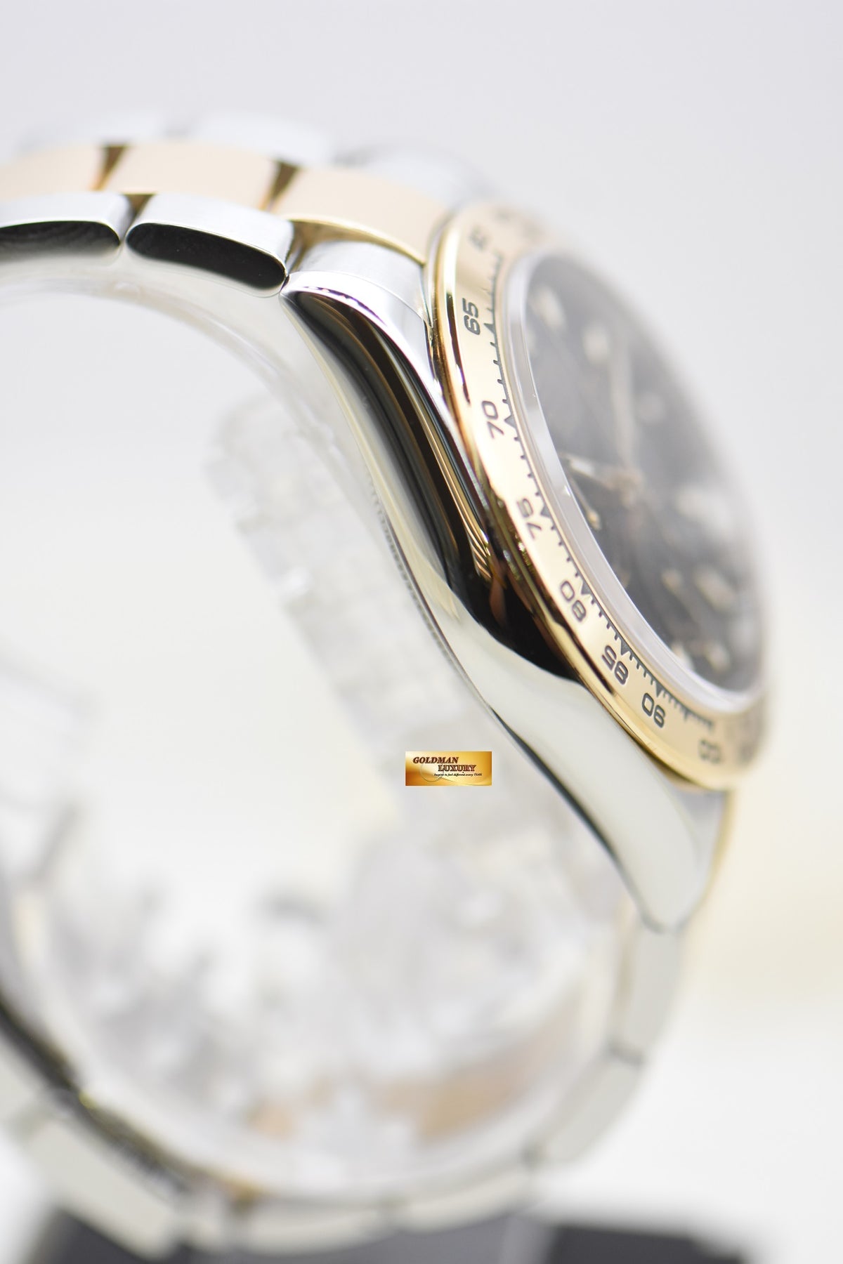 [SOLD] ROLEX OYSTER DAYTONA CHRONOGRAPH 40mm HALF-GOLD IN BRACELET BLACK DIAL 116503 (MINT)