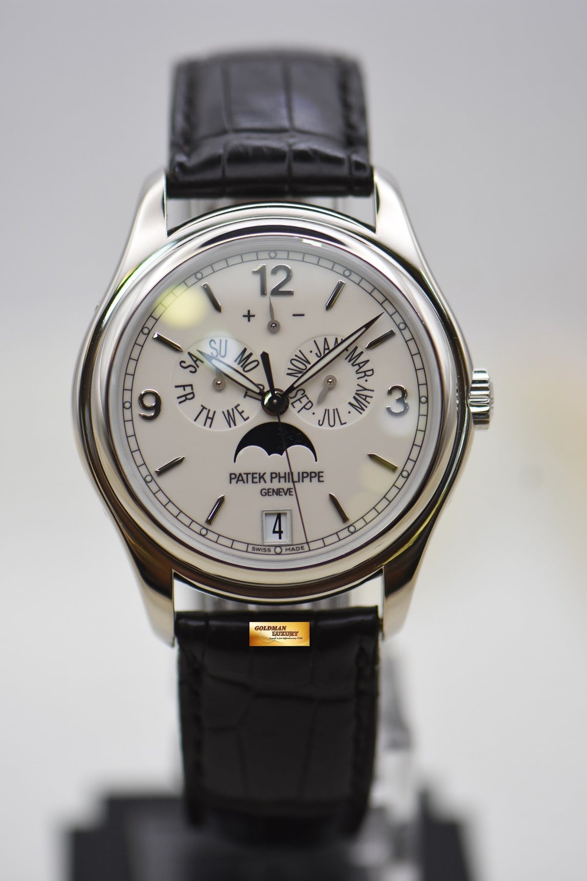[SOLD] PATEK PHILIPPE ANNUAL CALENDAR 39mm MOONPHASE w/ POWER RESERVE WHITE GOLD AUTOMATIC 5146G (MINT)