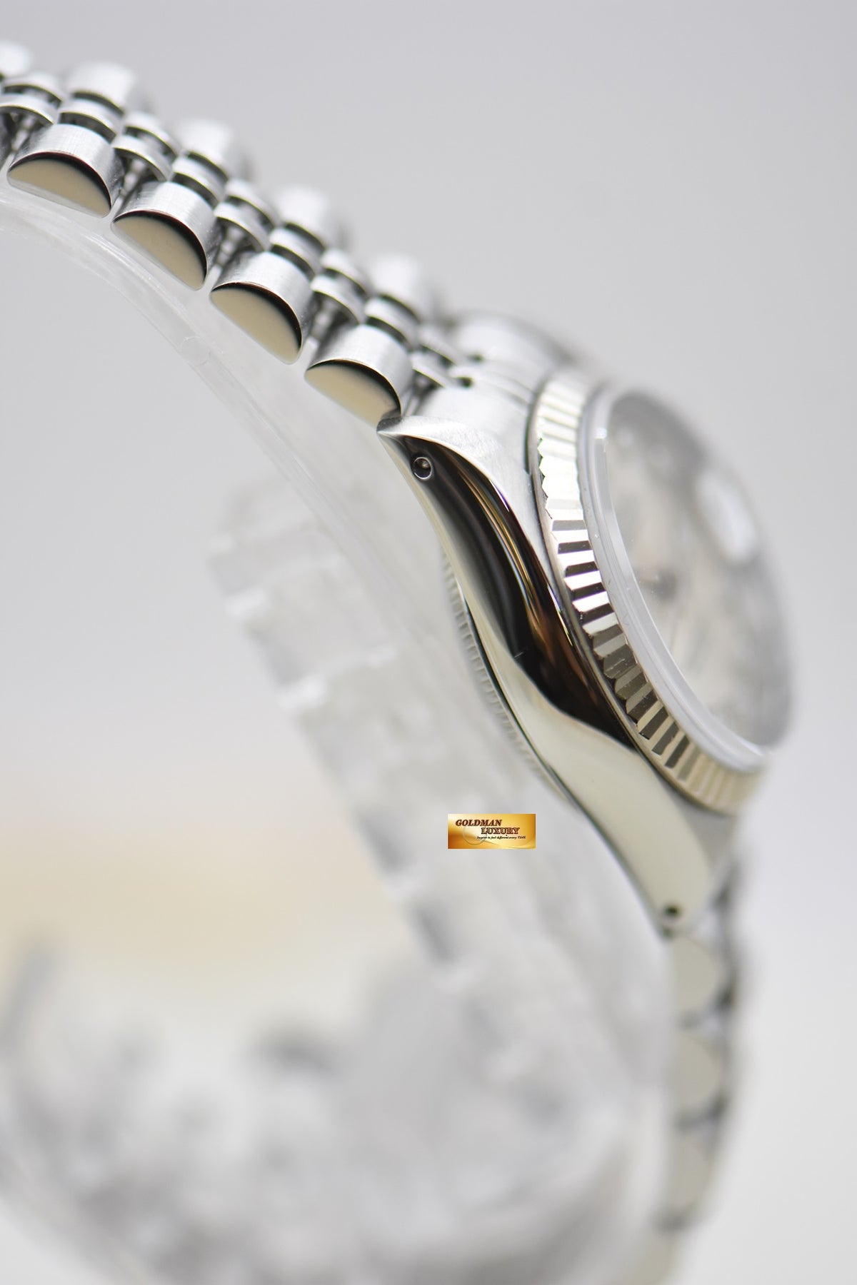 [SOLD] ROLEX OYSTER DATEJUST 26mm STEEL IN JUBILEE BRACELET SILVER DIAMOND DIAL 69174 (MINT)