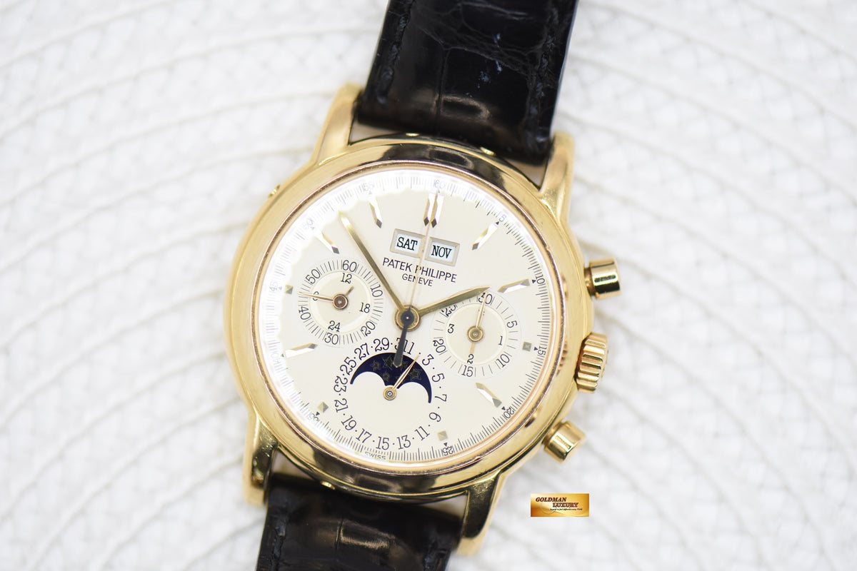 [SOLD] PATEK PHILIPPE PERPETUAL CHRONOGRAPH MOONPHASE 36mm YELLOW GOLD IN LEATHER STRAP MANUAL WINDING – 3RD SERIES – 3970EJ (VINTAGE-RARE)