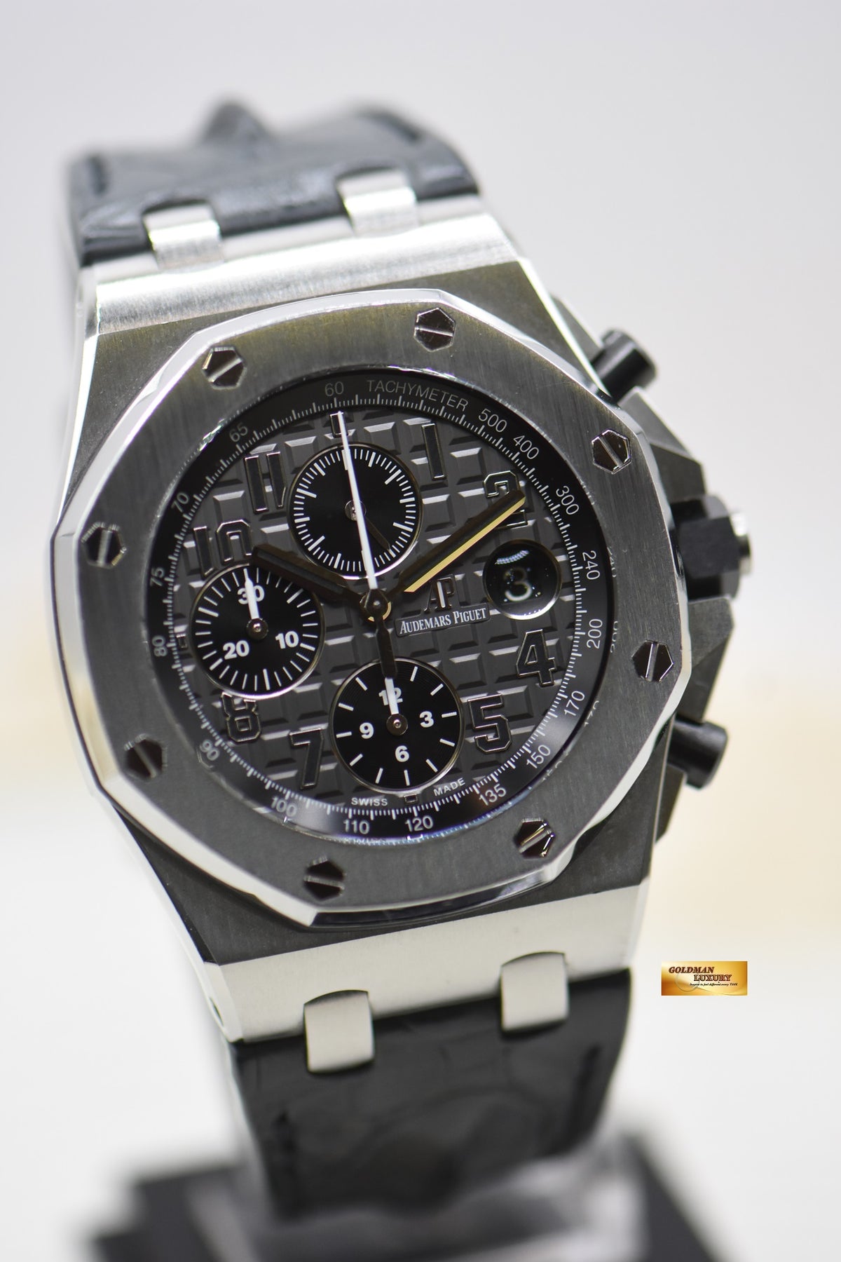 [SOLD] AUDEMARS PIGUET ROYAL OAK OFFSHORE CHRONOGRAPH 42mm STEEL IN LEATHER STRAP GREY DIAL AUTOMATIC 26470ST (UNPOLISHED-MINT)