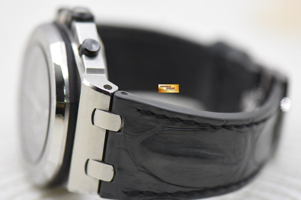 [SOLD] AUDEMARS PIGUET ROYAL OAK OFFSHORE CHRONOGRAPH 42mm STEEL IN LEATHER STRAP GREY DIAL AUTOMATIC 26470ST (UNPOLISHED-MINT)