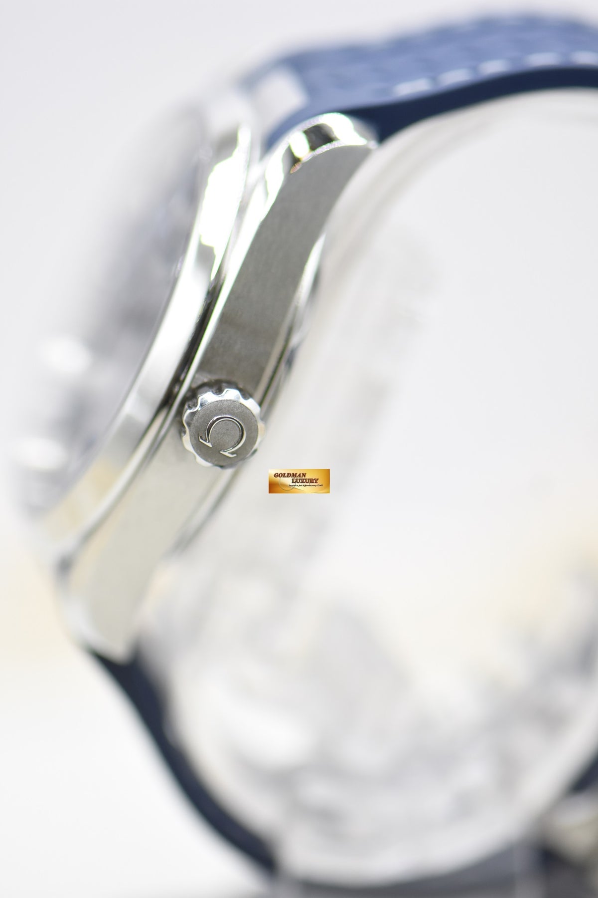 [SOLD] OMEGA AQUA TERRA 150m CO-AXIAL MASTER CHRONOMETER 41mm STEEL IN BLUE RUBBER STRAP AUTOMATIC 220.12.41.21.06.001 (LNIB)