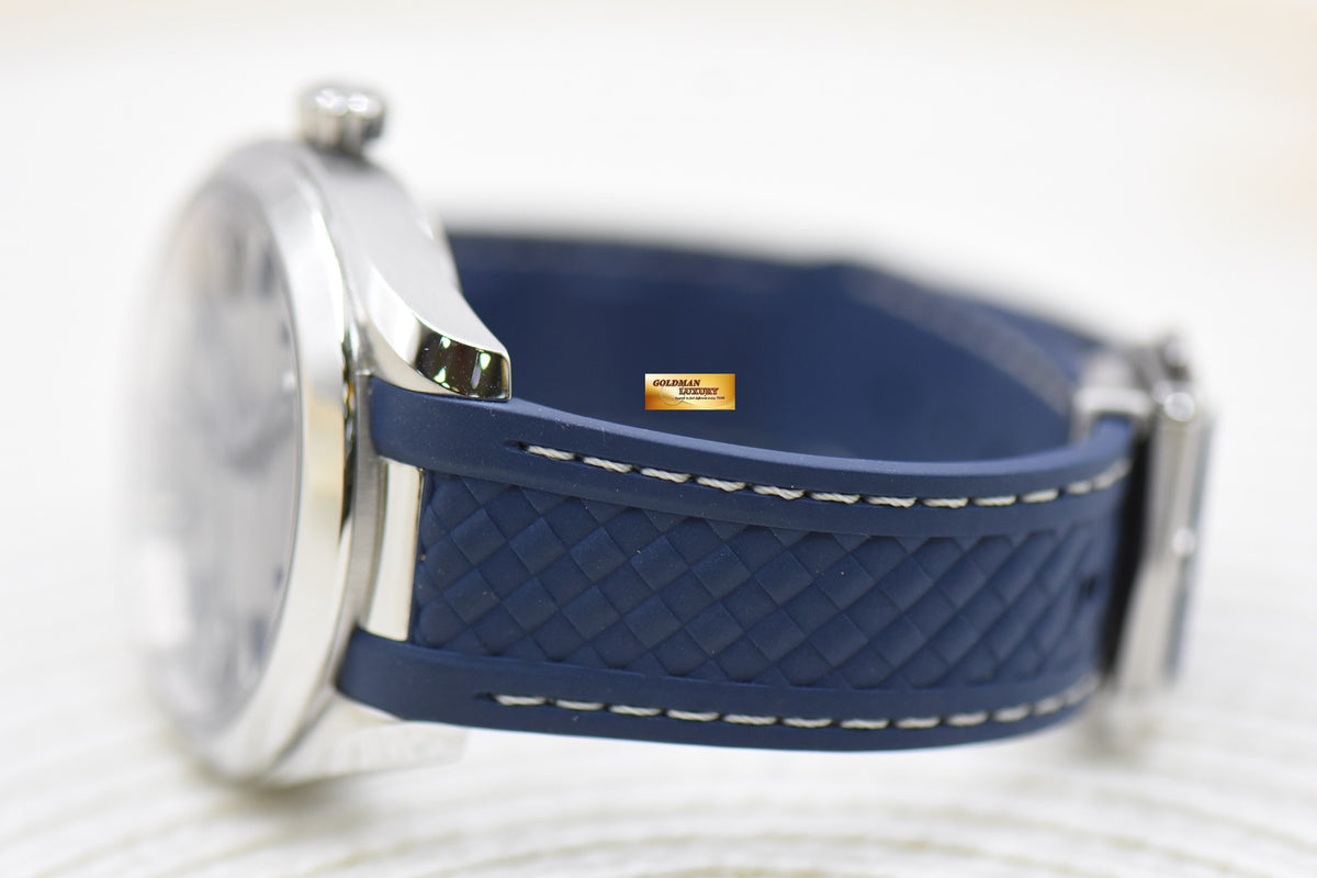 [SOLD] OMEGA AQUA TERRA 150m CO-AXIAL MASTER CHRONOMETER 41mm STEEL IN BLUE RUBBER STRAP AUTOMATIC 220.12.41.21.06.001 (LNIB)