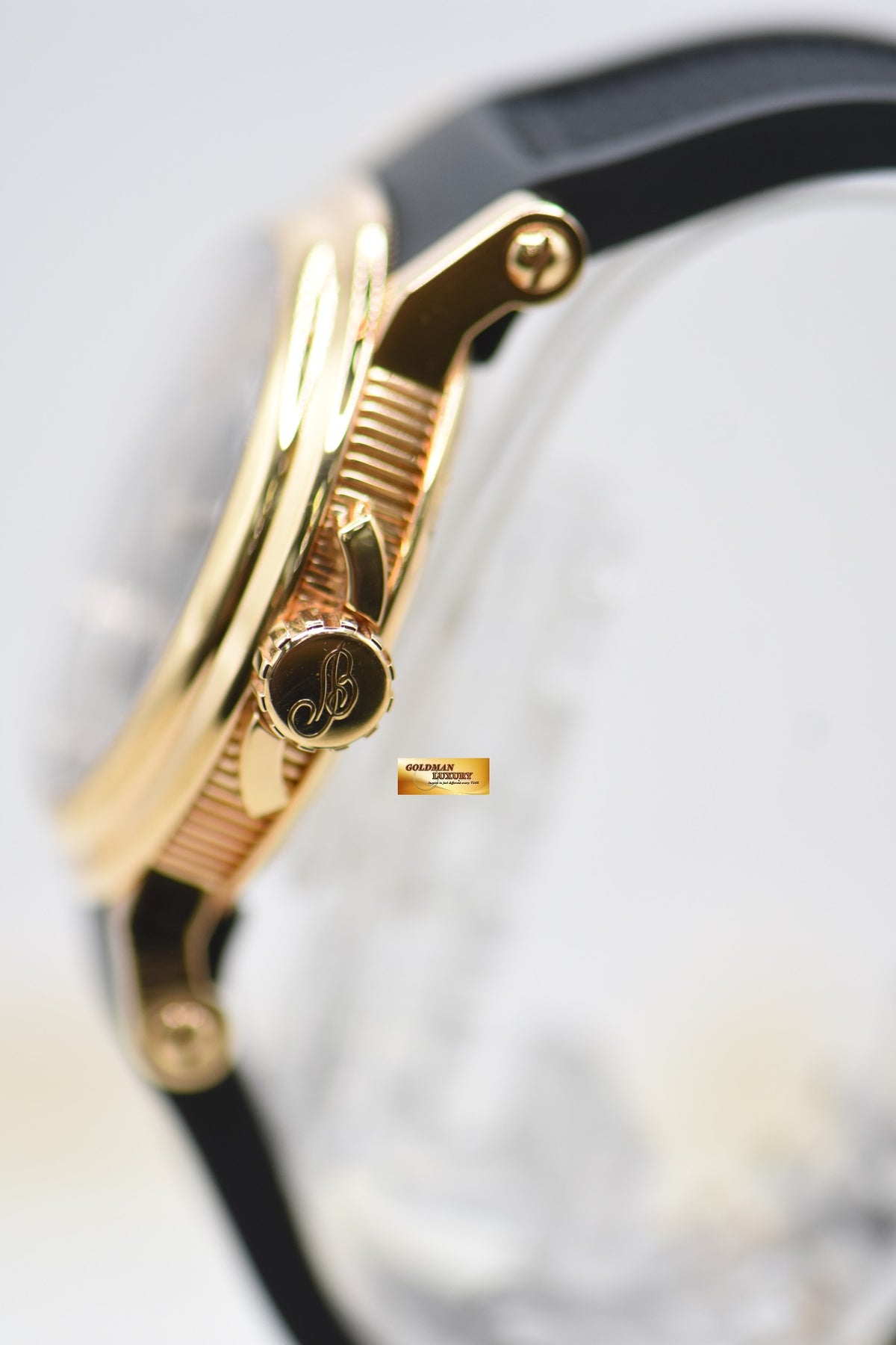 [SOLD] BREGUET MARINE BIG DATE 39mm ROSE GOLD IN LEATHER STRAP AUTOMATIC 5817BR (MINT)