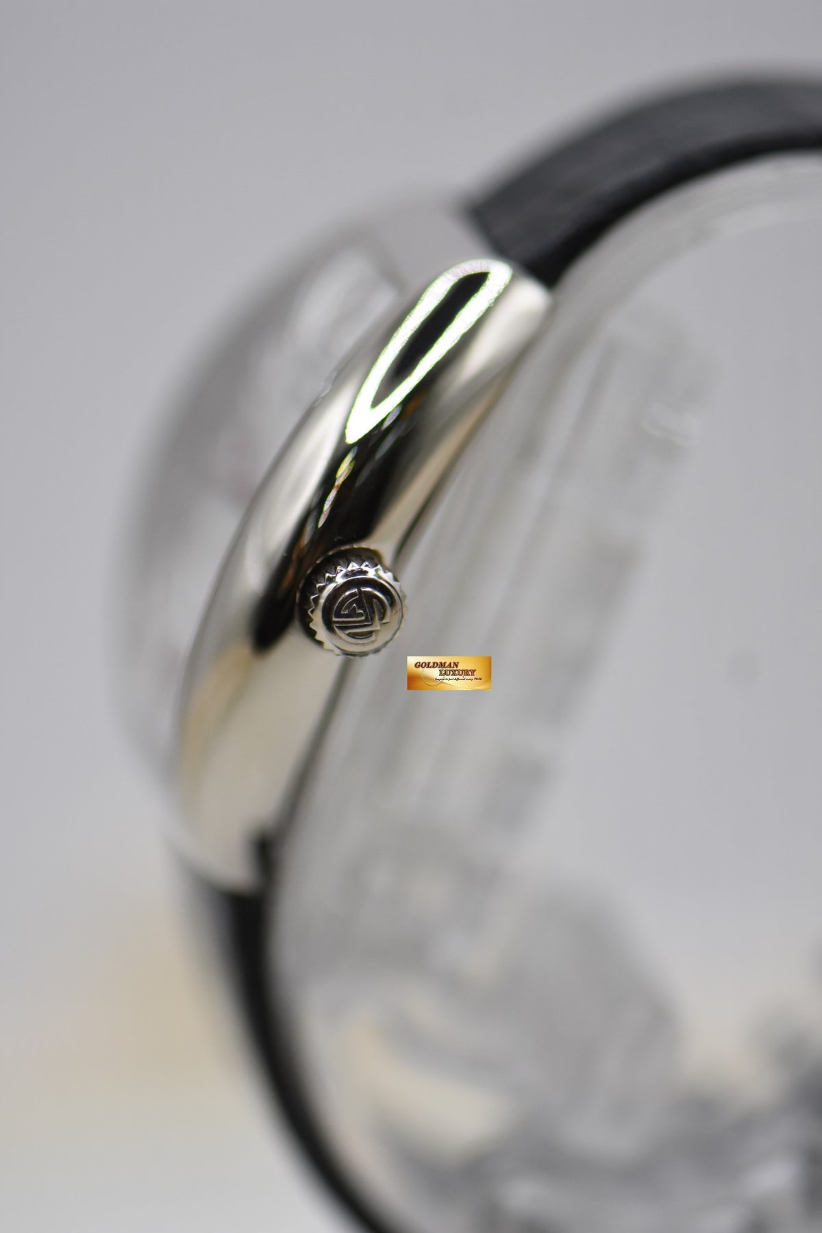 [SOLD] FRANCK MULLER HEART TONNEAU WHITE GOLD QUARTZ 5002L QZ C 6H (MINT)