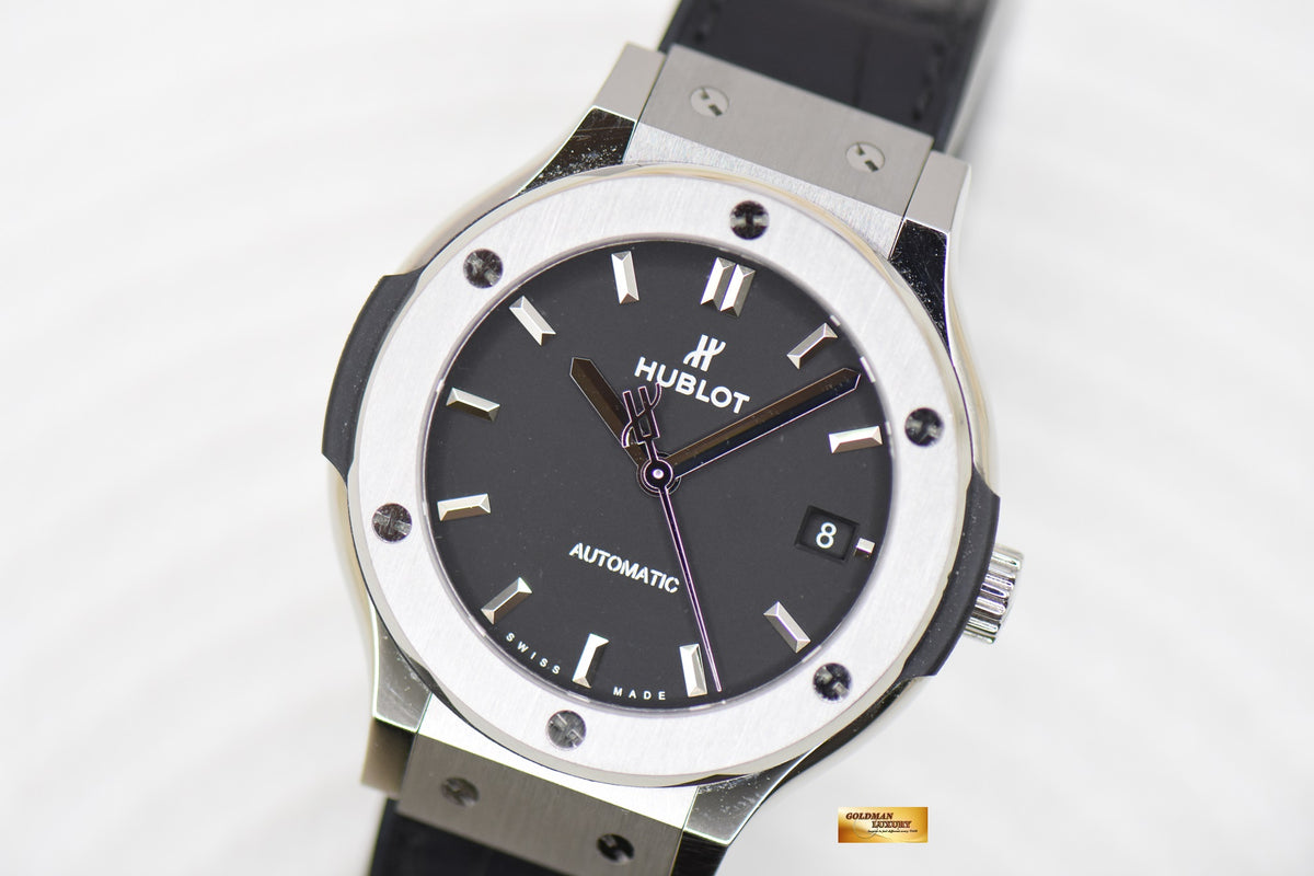 [SOLD] HUBLOT CLASSIC FUSION 38mm STEEL AUTOMATIC BLACK 565.NX.1171.LR (MINT)