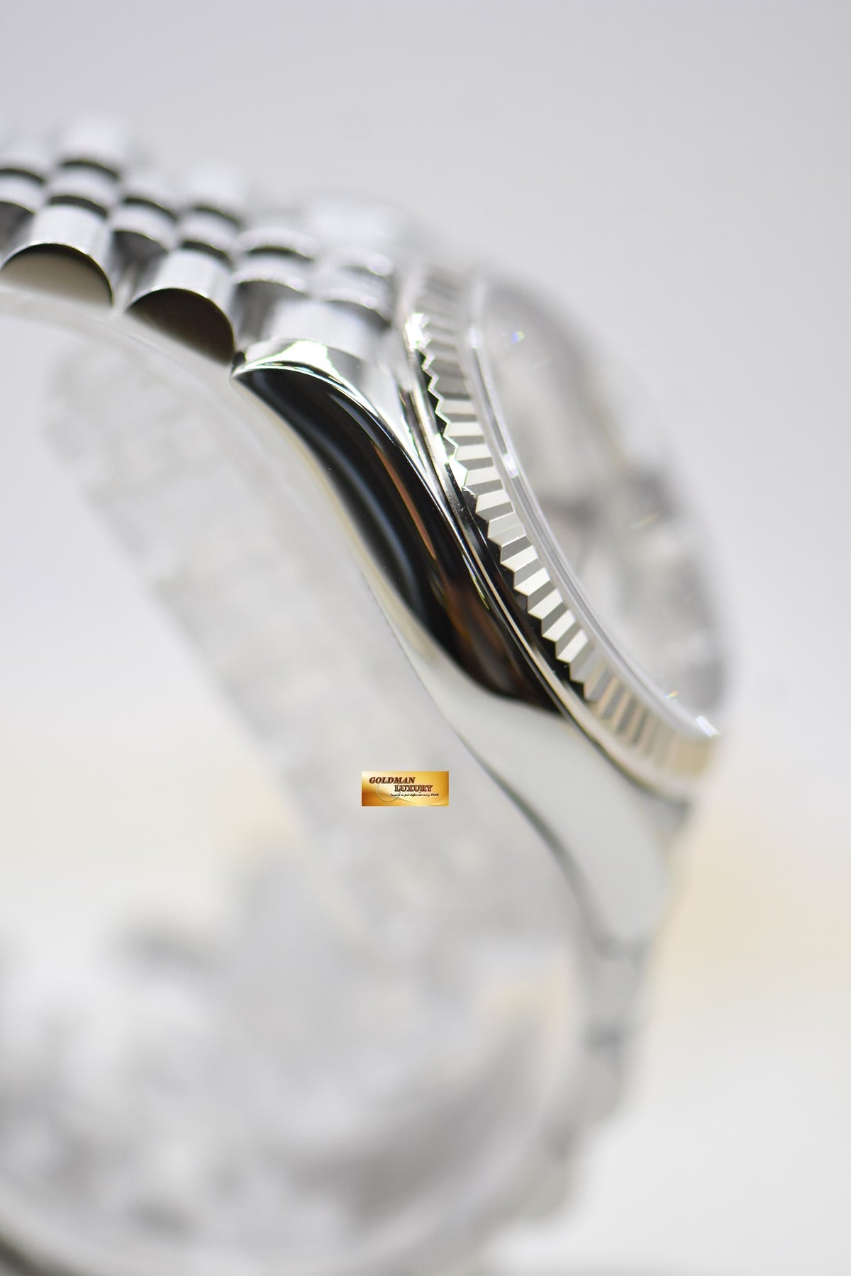 [SOLD] ROLEX OYSTER DATEJUST 31mm STEEL IN JUBILEE BRACELET SILVER DIAMOND DIAL 178274 (MINT)