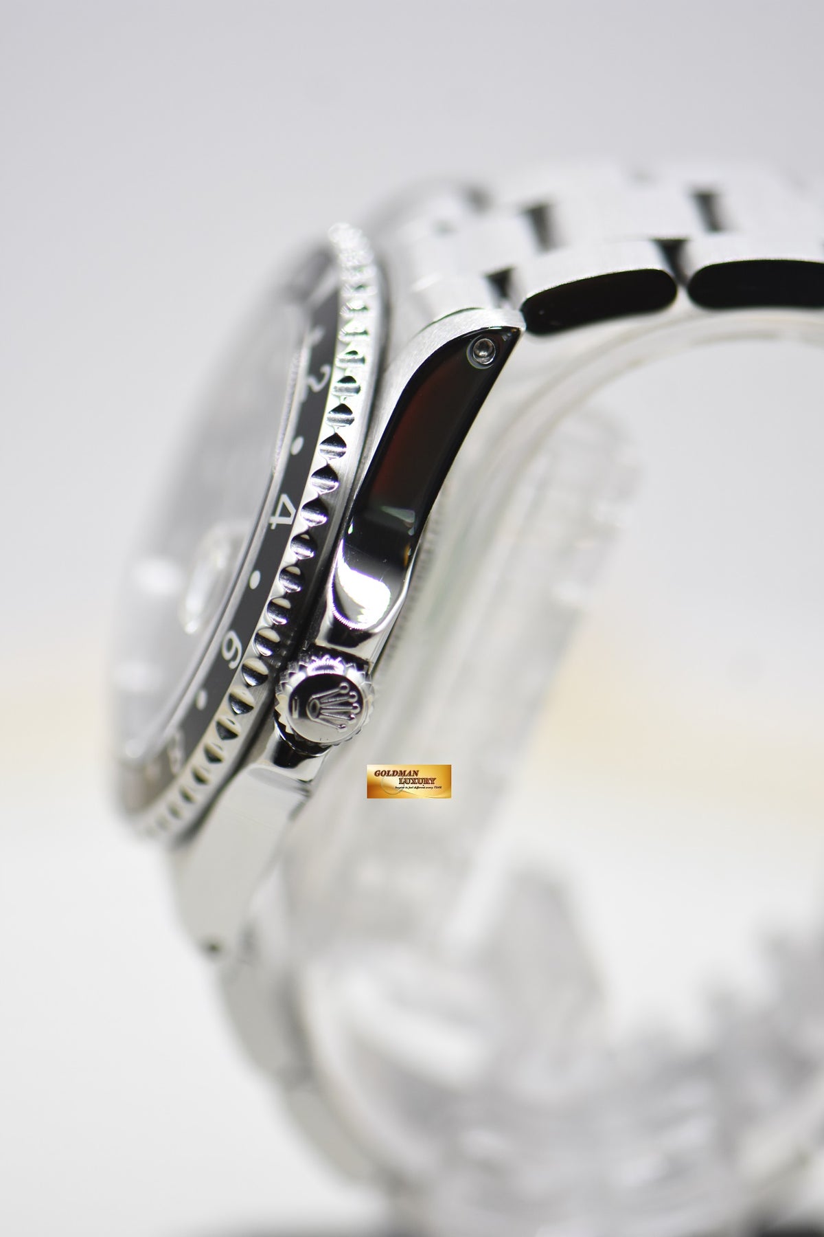 [SOLD] ROLEX OYSTER GMT-MASTER II 40mm STEEL BLACK BEZEL 16710 (MINT)