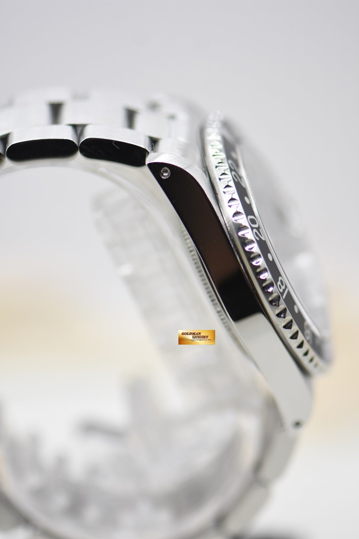 [SOLD] ROLEX OYSTER GMT-MASTER II 40mm STEEL BLACK BEZEL 16710 (MINT)