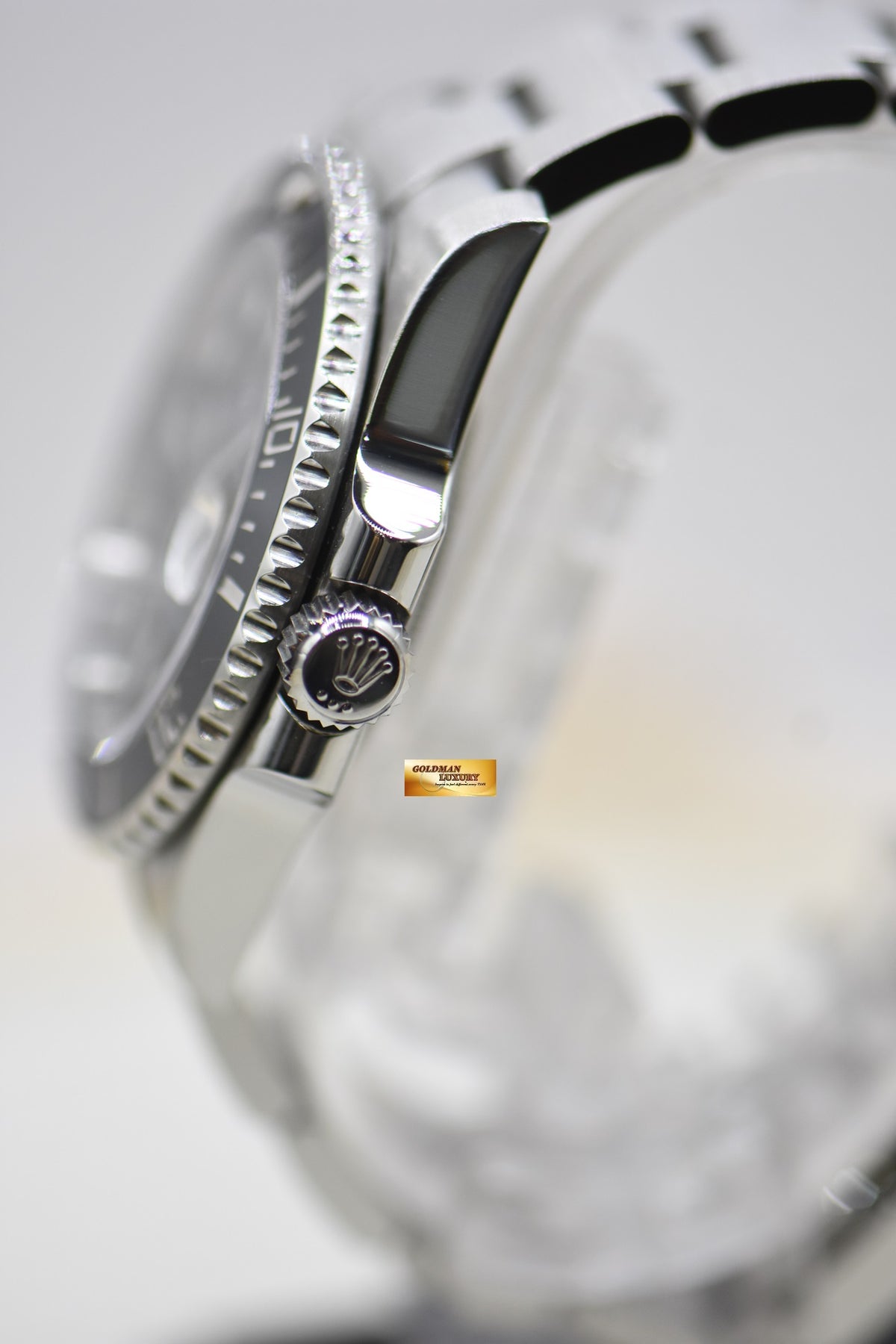 [SOLD] ROLEX OYSTER SUBMARINER 40mm STEEL IN BRACELET BLACK CERAMIC BEZEL 116610LN (MINT)