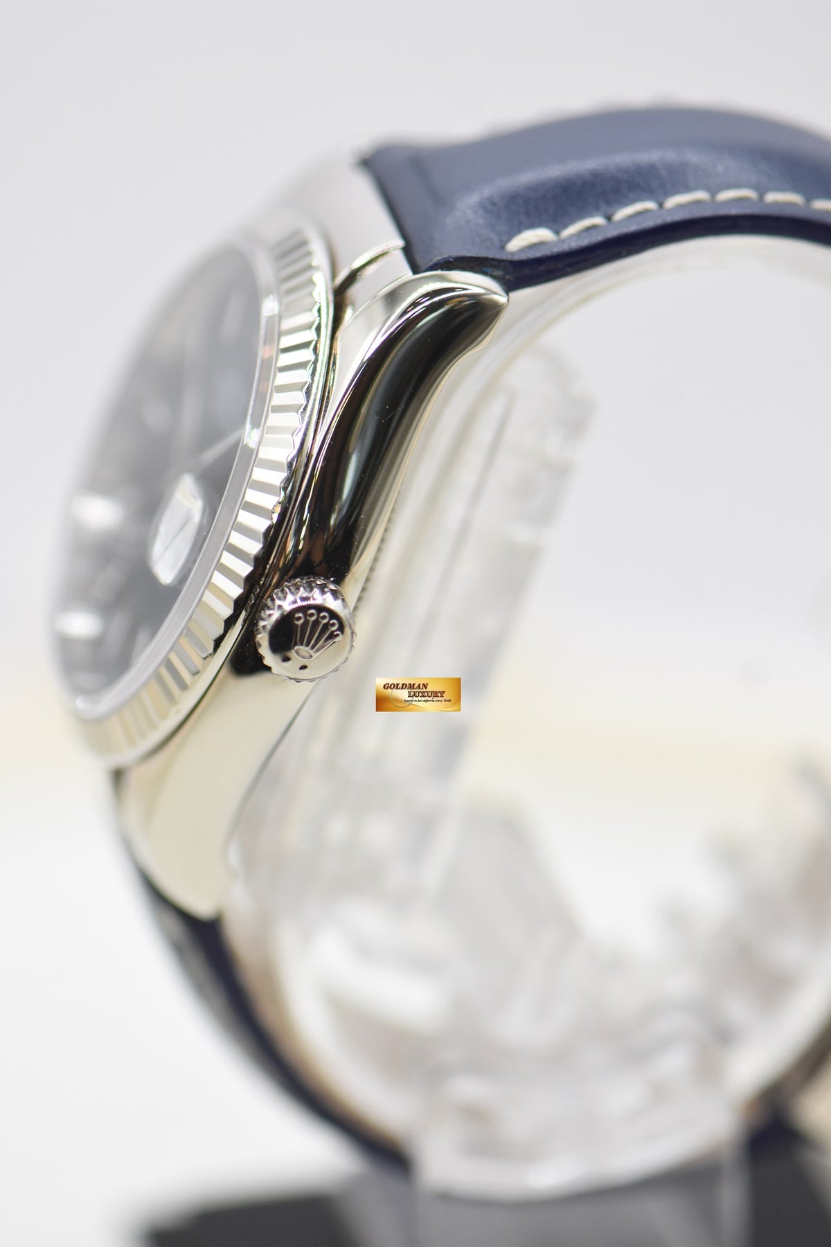 [SOLD] ROLEX OYSTER DATEJUST 36mm WHITE GOLD IN LEATHER STRAP BLUE DIAL 116139 (MINT)