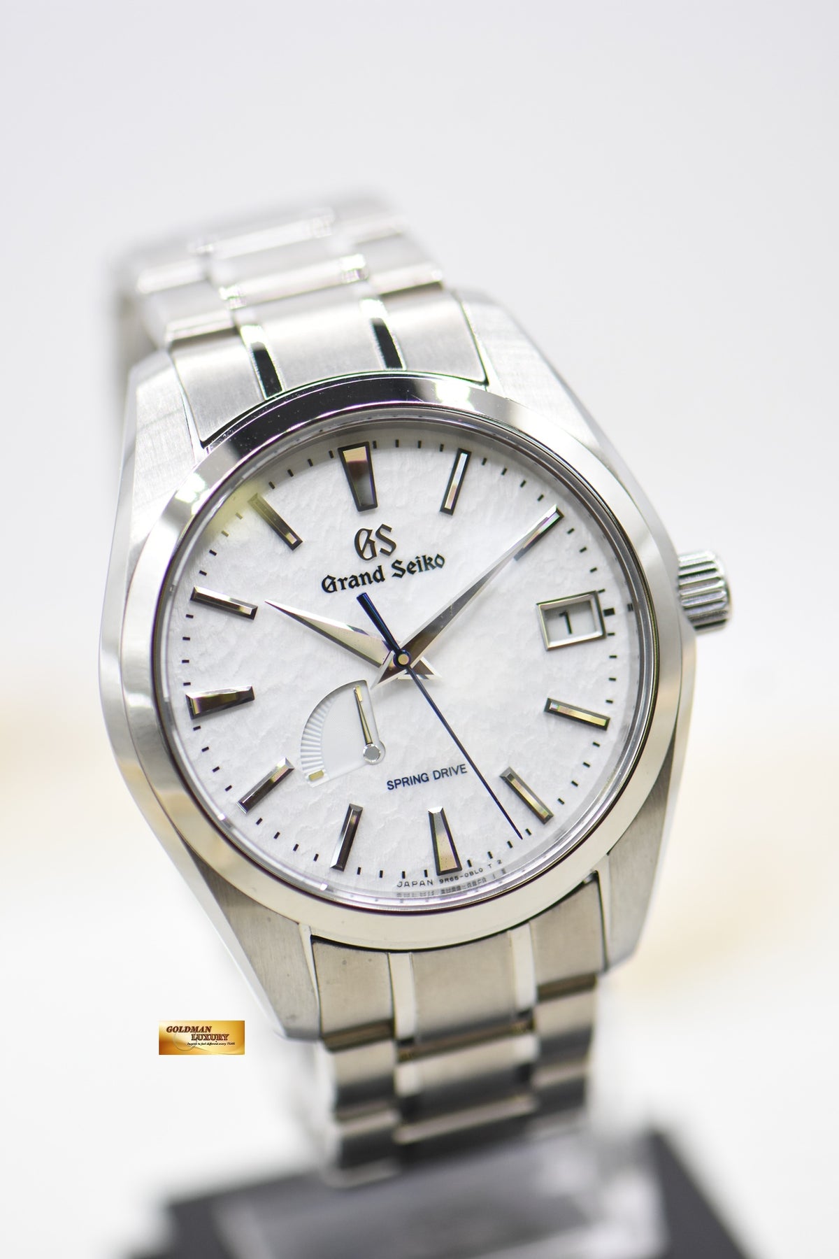 [SOLD] GRAND SEIKO SNOWFLAKE TITANIUM 41mm WHITE SPRING DRIVE SBGA211 (MINT)
