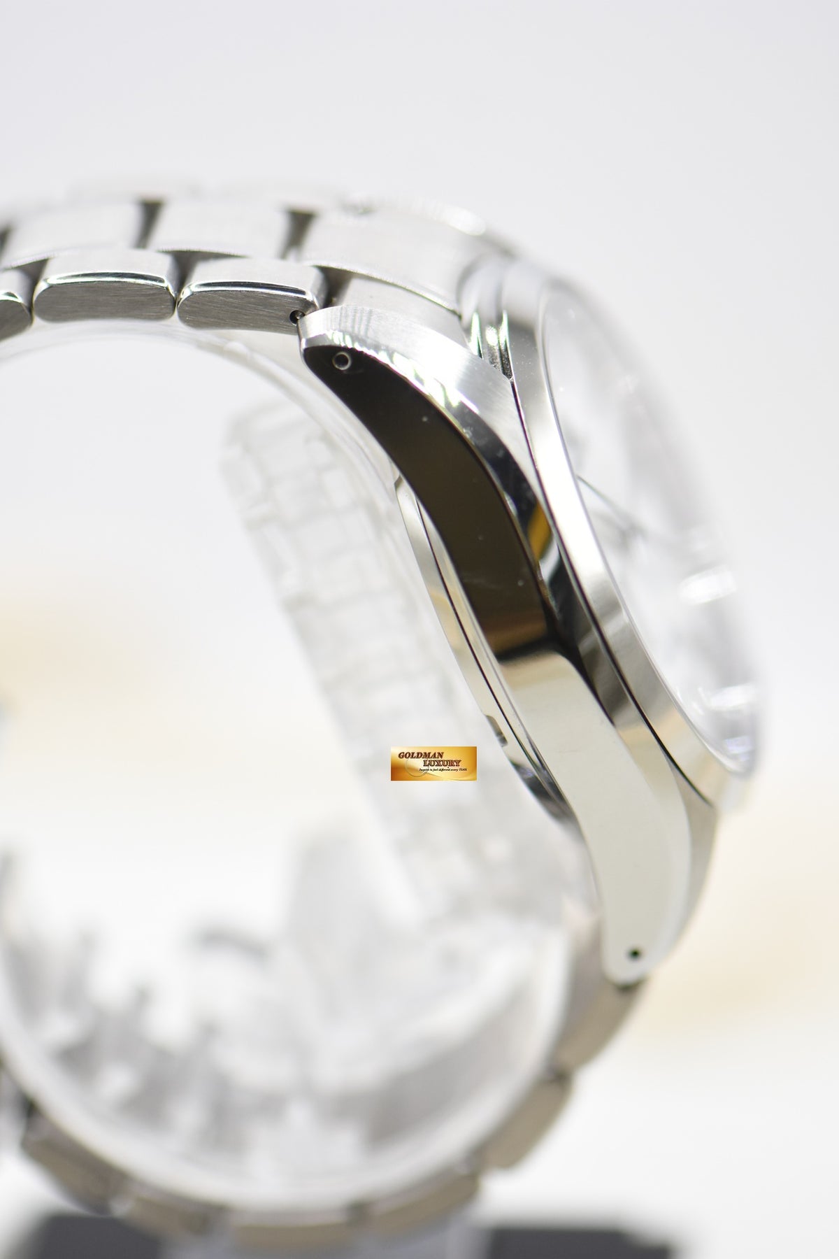 [SOLD] GRAND SEIKO SNOWFLAKE TITANIUM 41mm WHITE SPRING DRIVE SBGA211 (MINT)