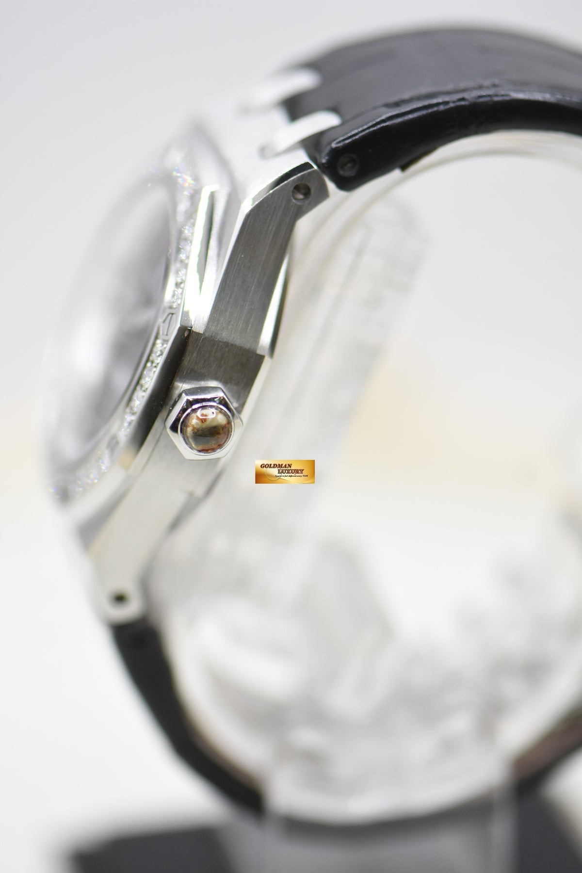 [SOLD] AUDEMARS PIGUET ROYAL OAK LADIES 33mm STEEL ORIGINAL DIAMOND BEZEL AUTOMATIC 77321ST (MINT)