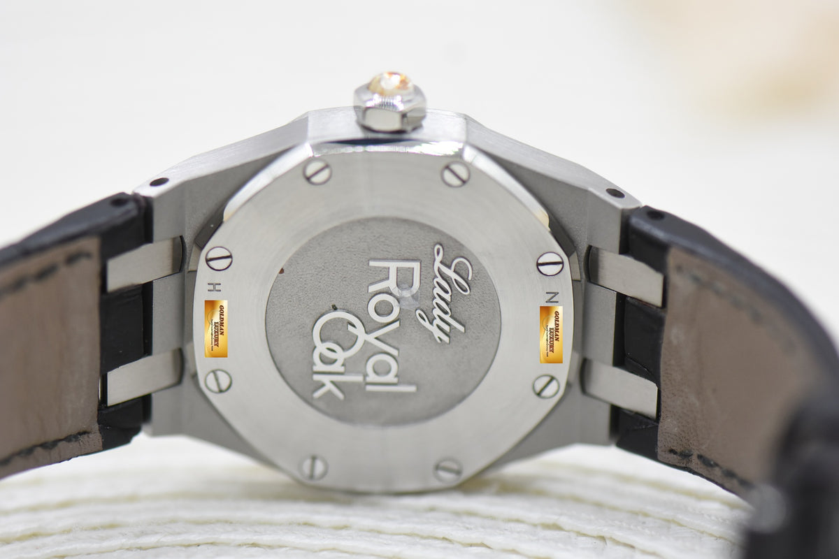 [SOLD] AUDEMARS PIGUET ROYAL OAK LADIES 33mm STEEL ORIGINAL DIAMOND BEZEL AUTOMATIC 77321ST (MINT)