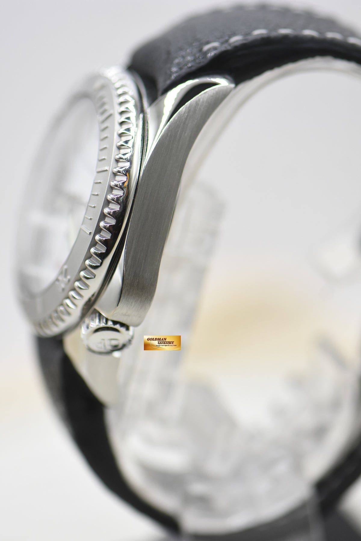 [SOLD] GIRARD PERREGAUX SEA HAWK II 40mm POWER RESERVE STEEL IN LEATHER STRAP WHITE 4992 (MINT)