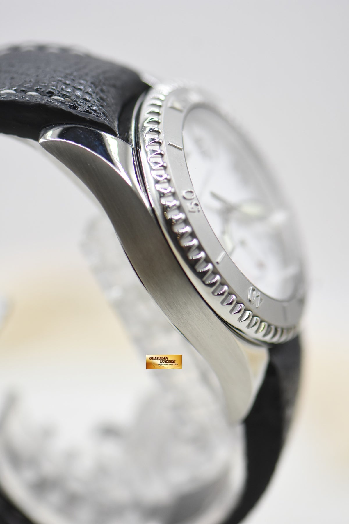 [SOLD] GIRARD PERREGAUX SEA HAWK II 40mm POWER RESERVE STEEL IN LEATHER STRAP WHITE 4992 (MINT)