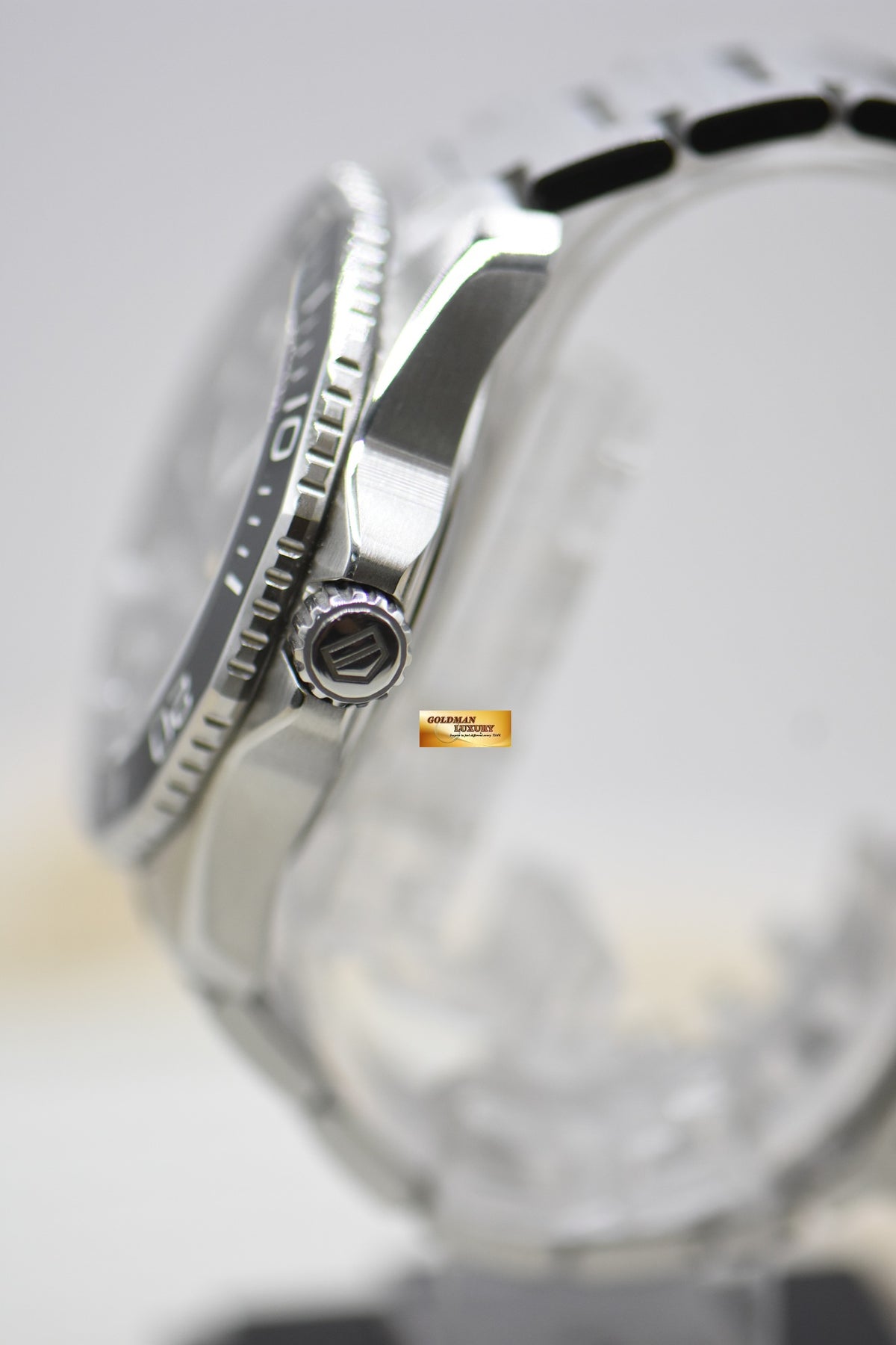 [SOLD] TAG HEUER AQUARACER PROFESSIONAL 300m 43mm STEEL BRACELET AUTOMATIC WBP201A (LNIB)