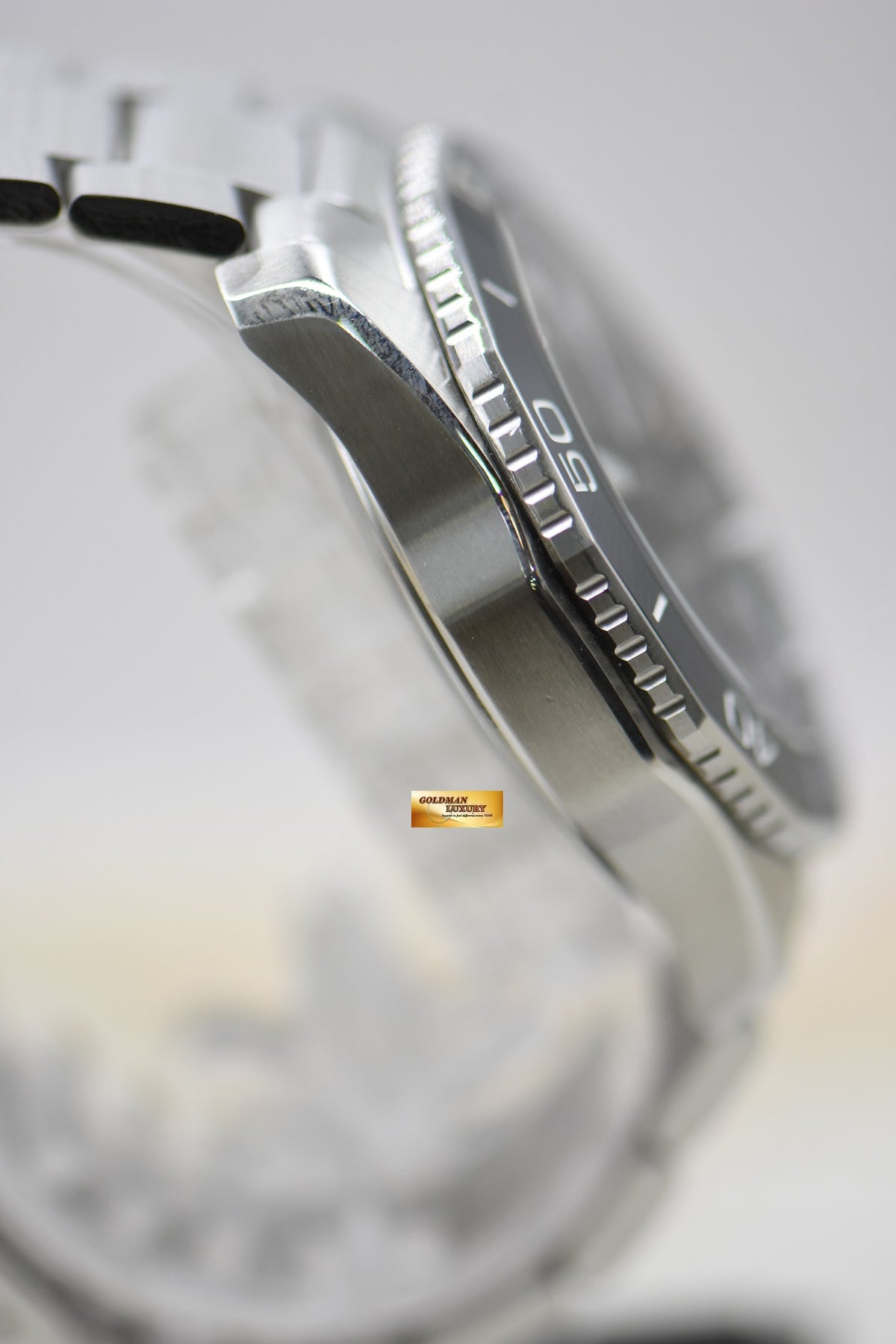[SOLD] TAG HEUER AQUARACER PROFESSIONAL 300m 43mm STEEL BRACELET AUTOMATIC WBP201A (LNIB)