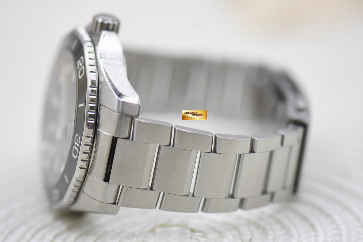 [SOLD] TAG HEUER AQUARACER PROFESSIONAL 300m 43mm STEEL BRACELET AUTOMATIC WBP201A (LNIB)