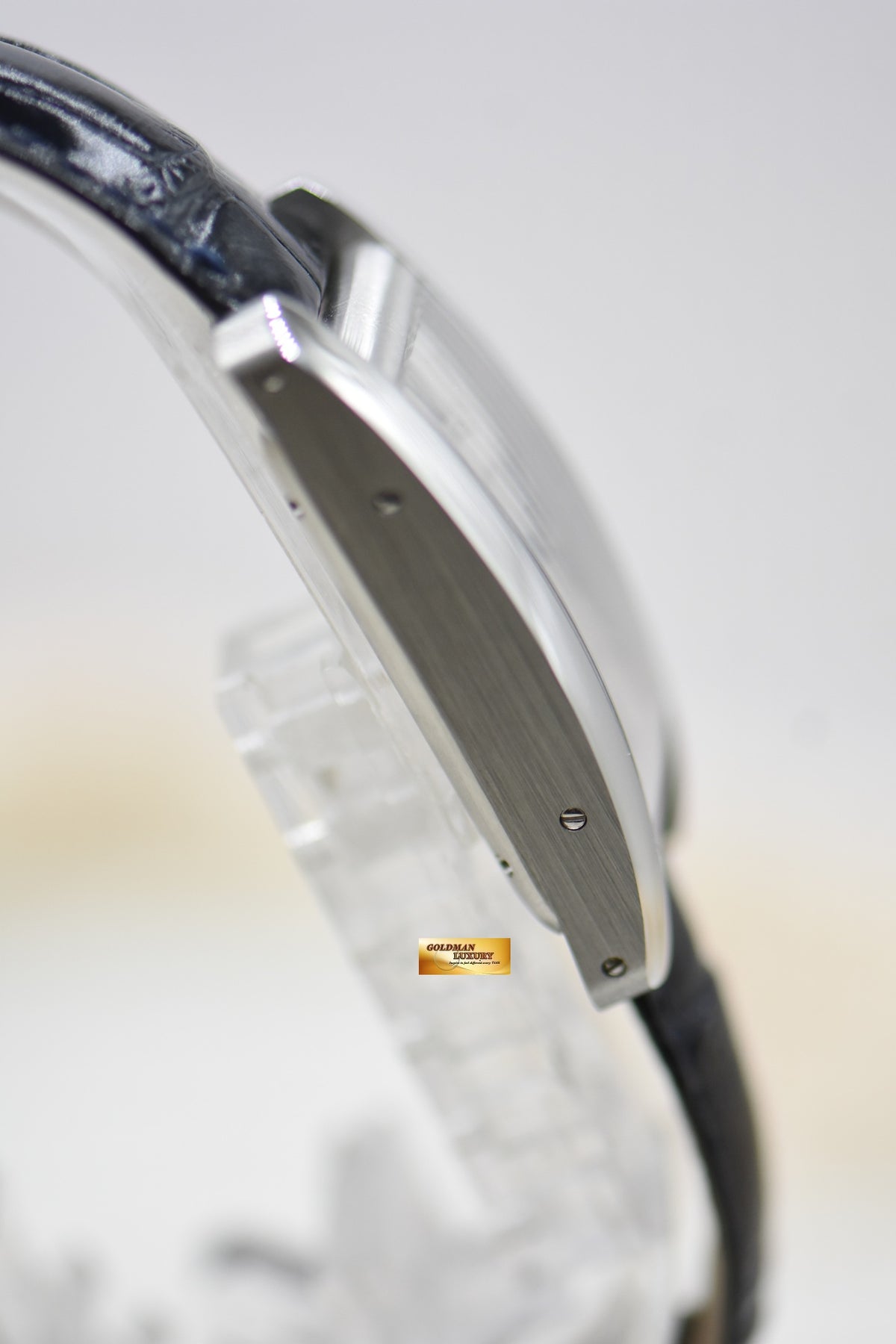 [SOLD] CARTIER TANK AMERICAINE STEEL IN LEATHER AUTOMATIC WSTA0017 (MINT)