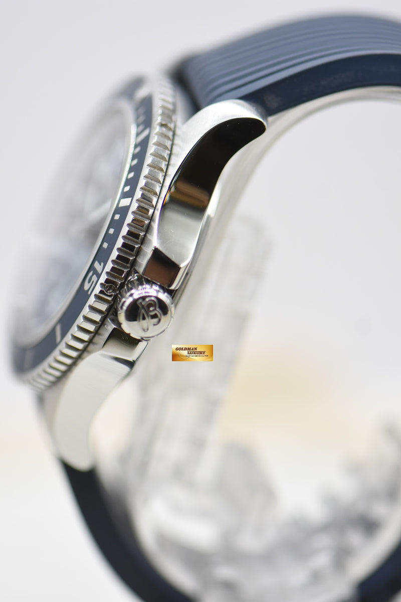 files/GML4293-BreitlingSuperoceanII44mmSteelinRubberBlueA17392-3.jpg