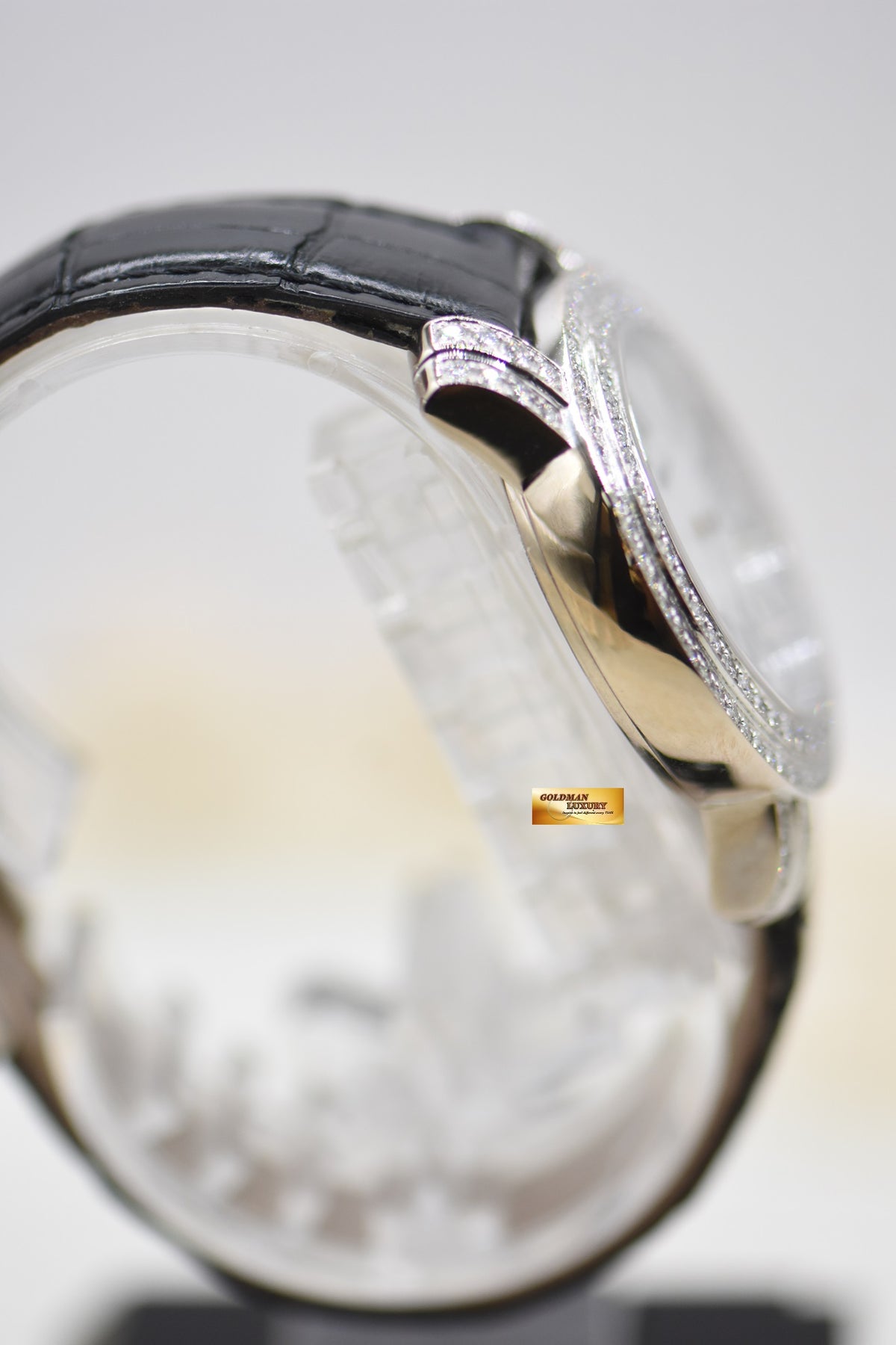 CHOPARD L’Heure Du DIAMANT LADIES 33mm WHITE GOLD IN LEATHER STRAP MOP QUARTZ 139339 (MINT)