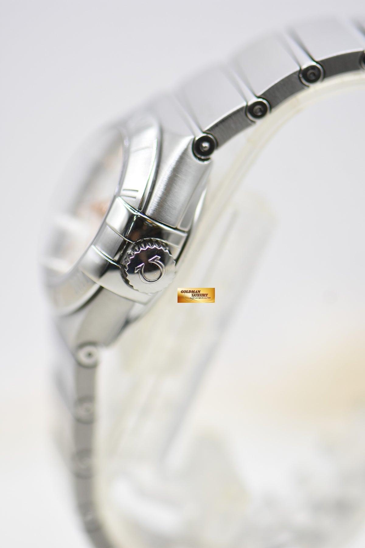 OMEGA CONSTELLATION 27mm STEEL IN BRACELET SILVERY SILK-LIKE DIAL AUTOMATIC (LNIB)