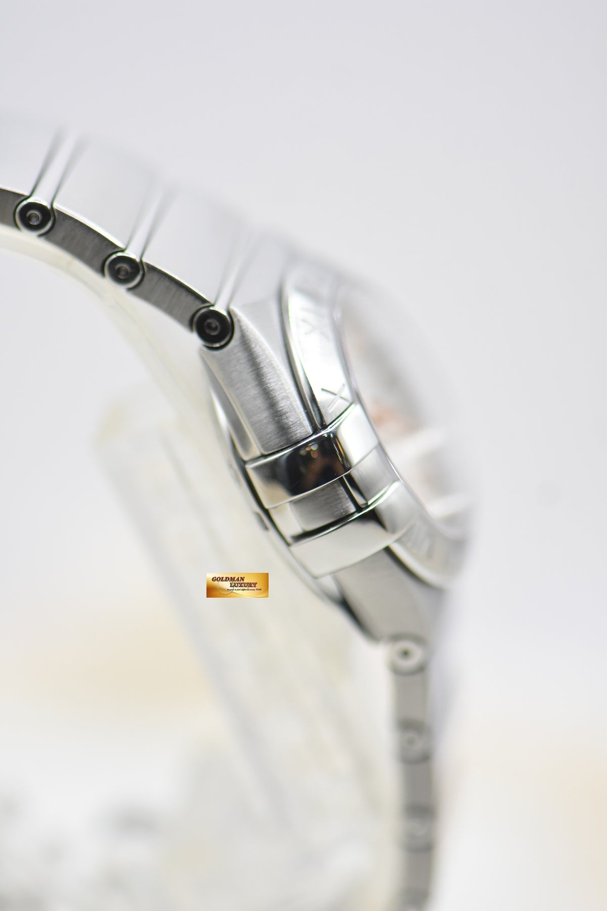 OMEGA CONSTELLATION 27mm STEEL IN BRACELET SILVERY SILK-LIKE DIAL AUTOMATIC (LNIB)