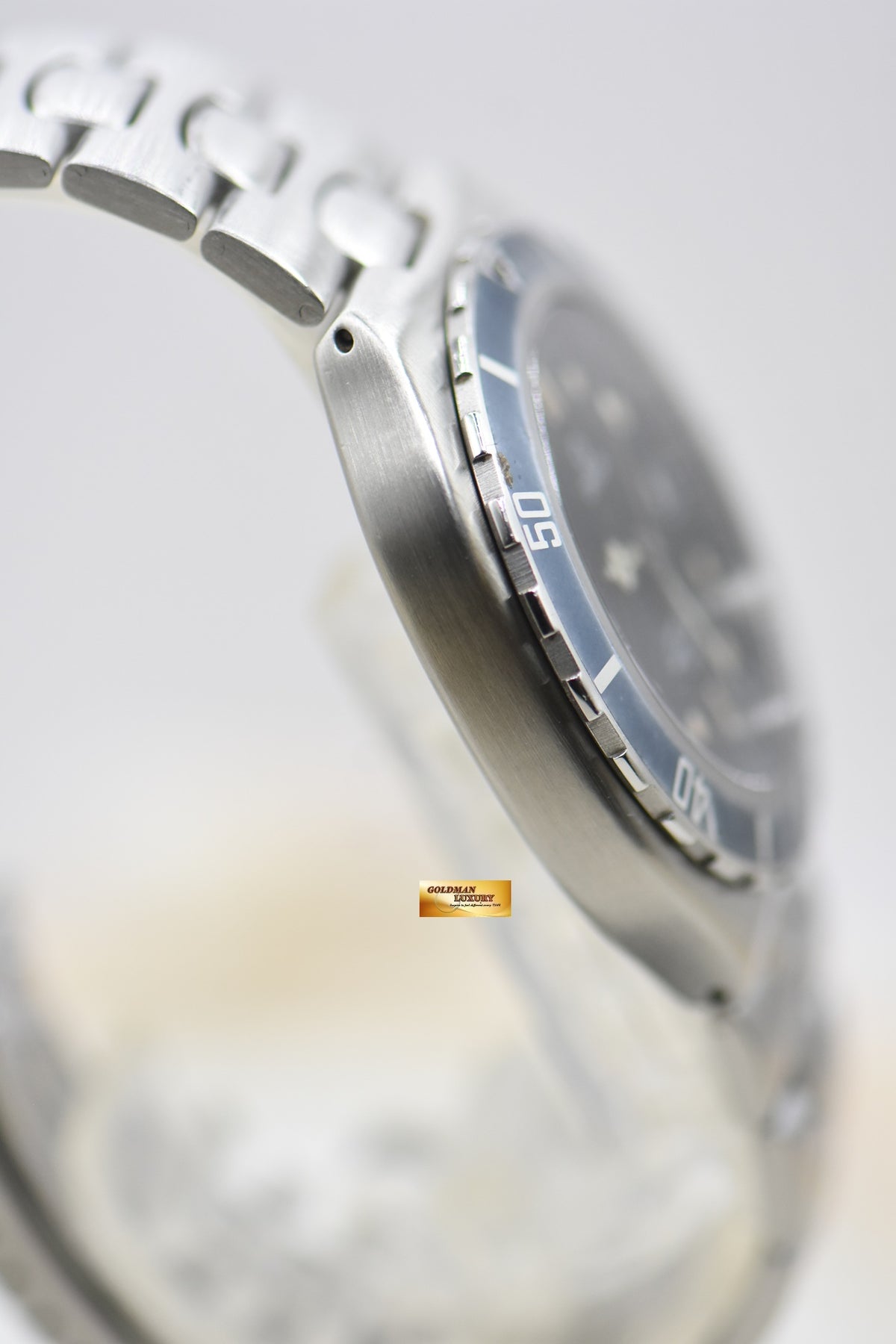 OMEGA SEAMASTER 200 “PRE-BOND” STEEL QUARTZ 394.1041 (MINT)