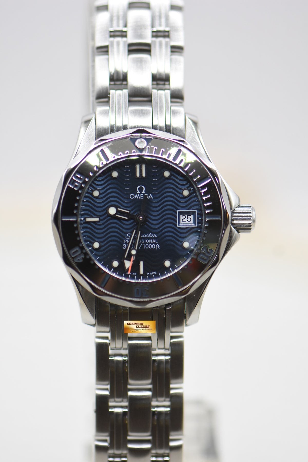 OMEGA SEAMASTER 300m LADIES 28mm STEEL QUARTZ (MINT)