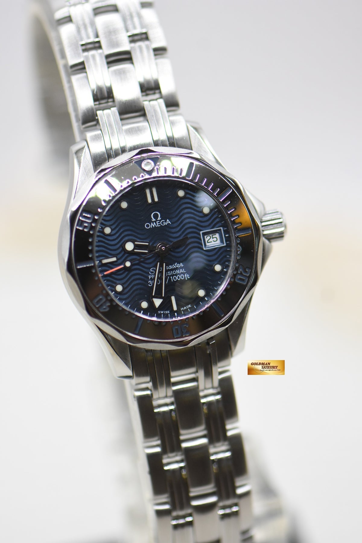 OMEGA SEAMASTER 300m LADIES 28mm STEEL QUARTZ (MINT)