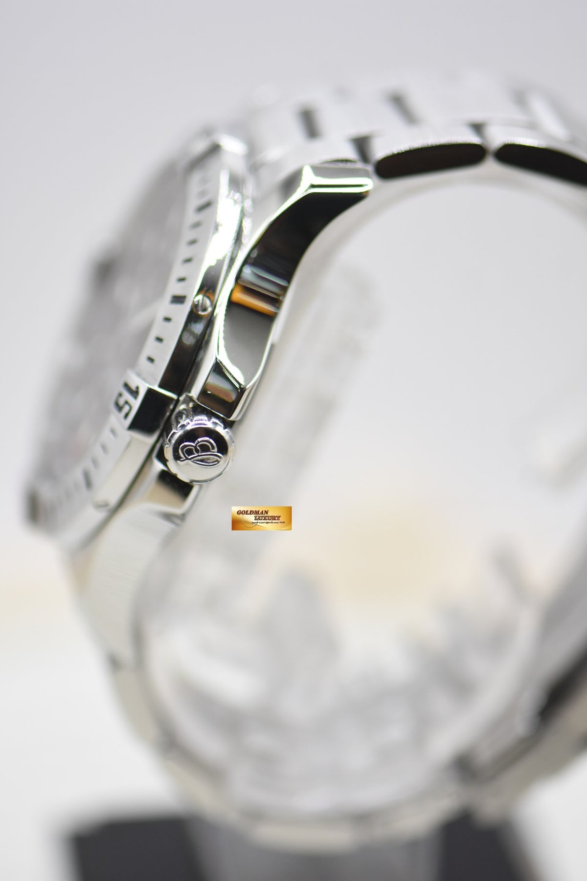 BREITLING COLT 44mm STEEL IN BRACELET A1738811 AUTOMATIC (MINT)