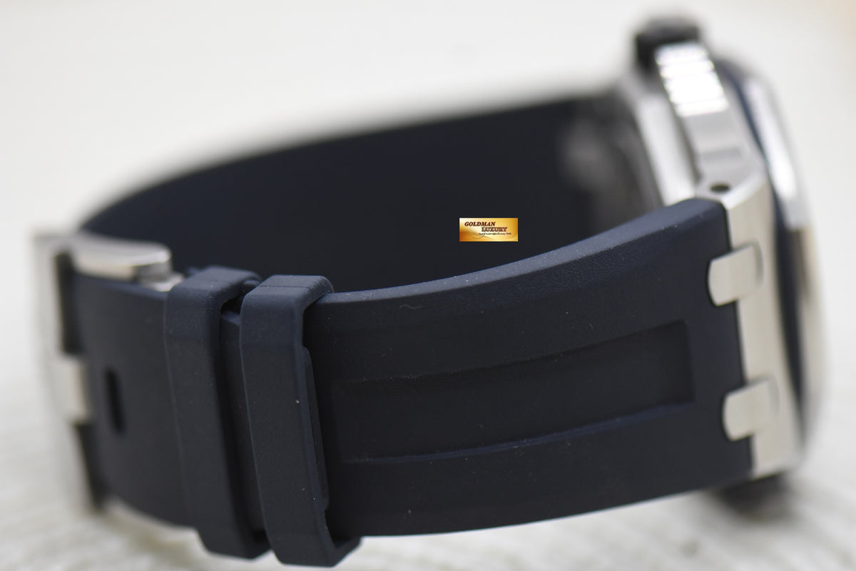 AUDEMARS PIGUET ROYAL OAK OFFSHORE DIVER 42mm BLUE AUTOMATIC 15720ST (MINT)