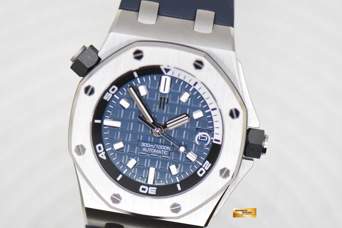 AUDEMARS PIGUET ROYAL OAK OFFSHORE DIVER 42mm BLUE AUTOMATIC 15720ST (MINT)