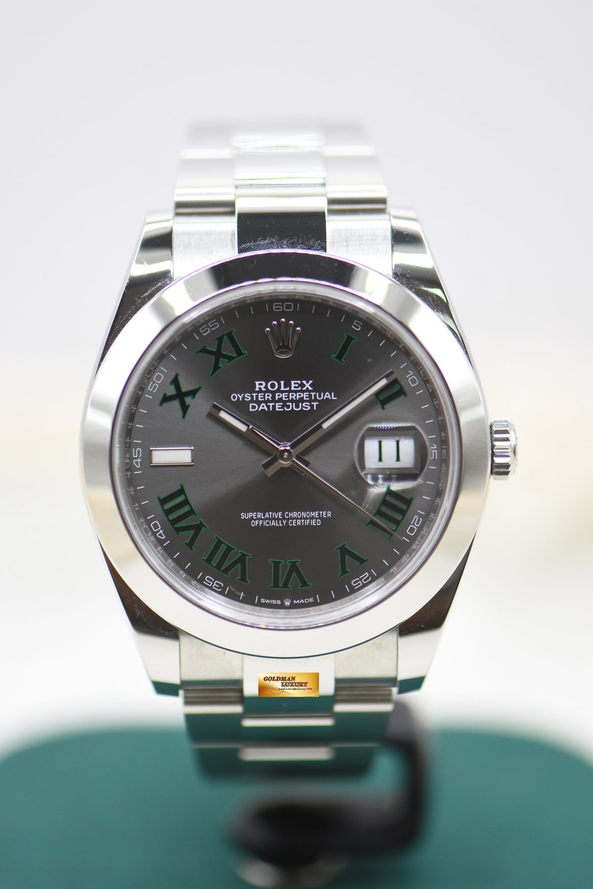 ROLEX OYSTER DATEJUST 41mm STEEL IN OYSTER BRACELET WIMBLEDON DIAL 126300 (MINT)