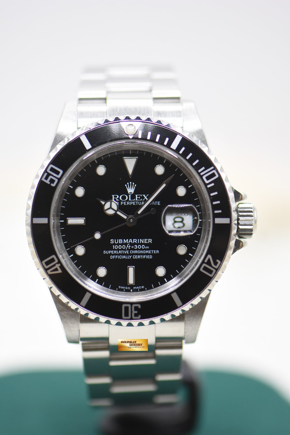ROLEX OYSTER SUBMARINER 40mm STEEL IN BRACELET BLACK 16610 (MINT)