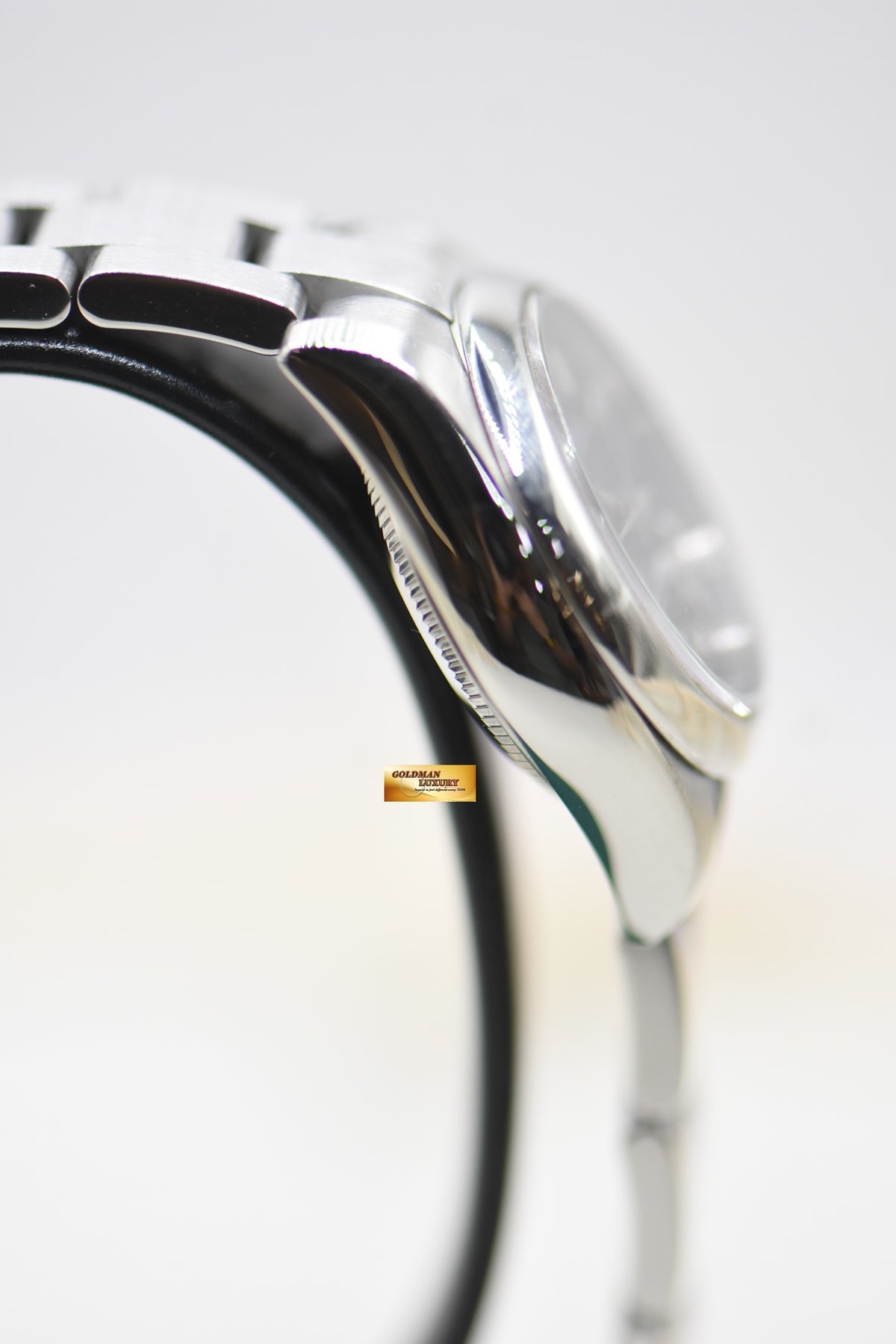 ROLEX OYSTER DATEJUST 26mm STEEL IN OYSTER BRACELET BLACK 369 DIAL 176200 (MINT)