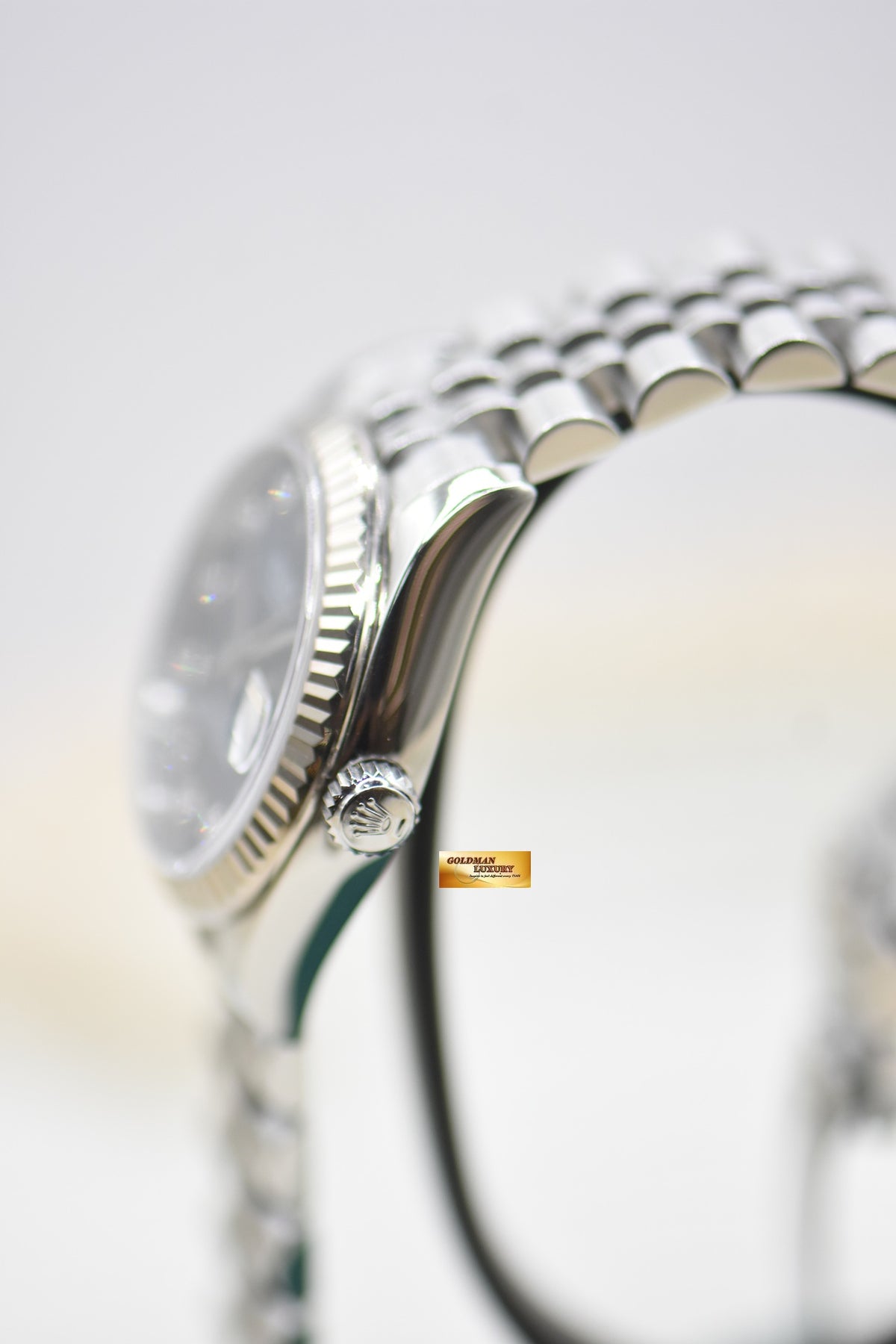 ROLEX OYSTER DATEJUST 31mm STEEL IN JUBILEE BRACELET DIAMOND BLUE DIAL AUTOMATIC 178274 (MINT)