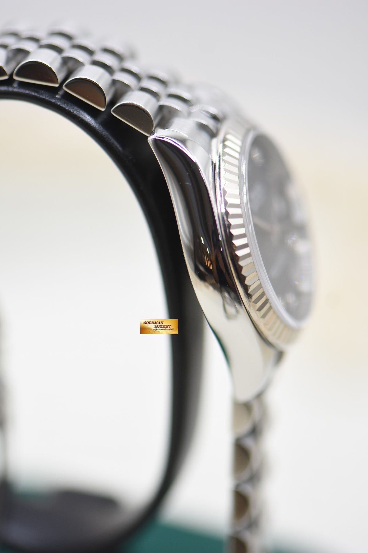 ROLEX OYSTER DATEJUST 31mm STEEL IN JUBILEE BRACELET DIAMOND BLUE DIAL AUTOMATIC 178274 (MINT)