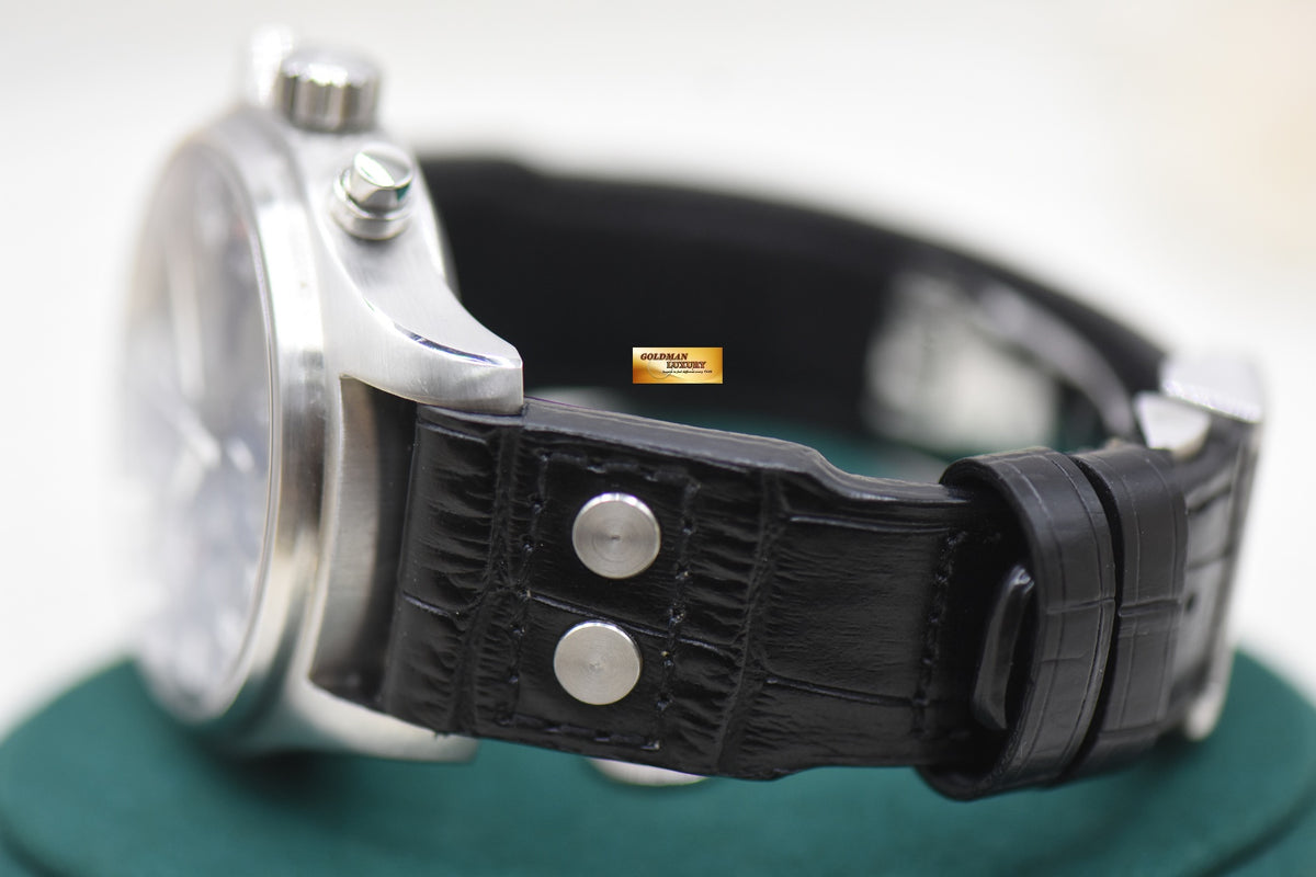 IWC PILOT CHRONOGRAPH 43mm STEEL BLACK IN LEATHER STRAP AUTOMATIC IW3777-01 (MINT)