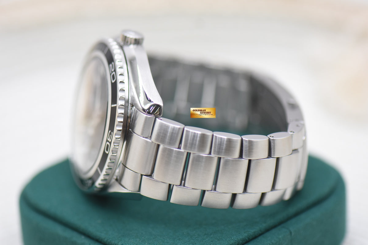 OMEGA SEAMASTER PLANET OCEAN 45.5mm STEEL IN  BRACELET BLACK DIAL AUTOMATIC 2200.5000 (MINT)