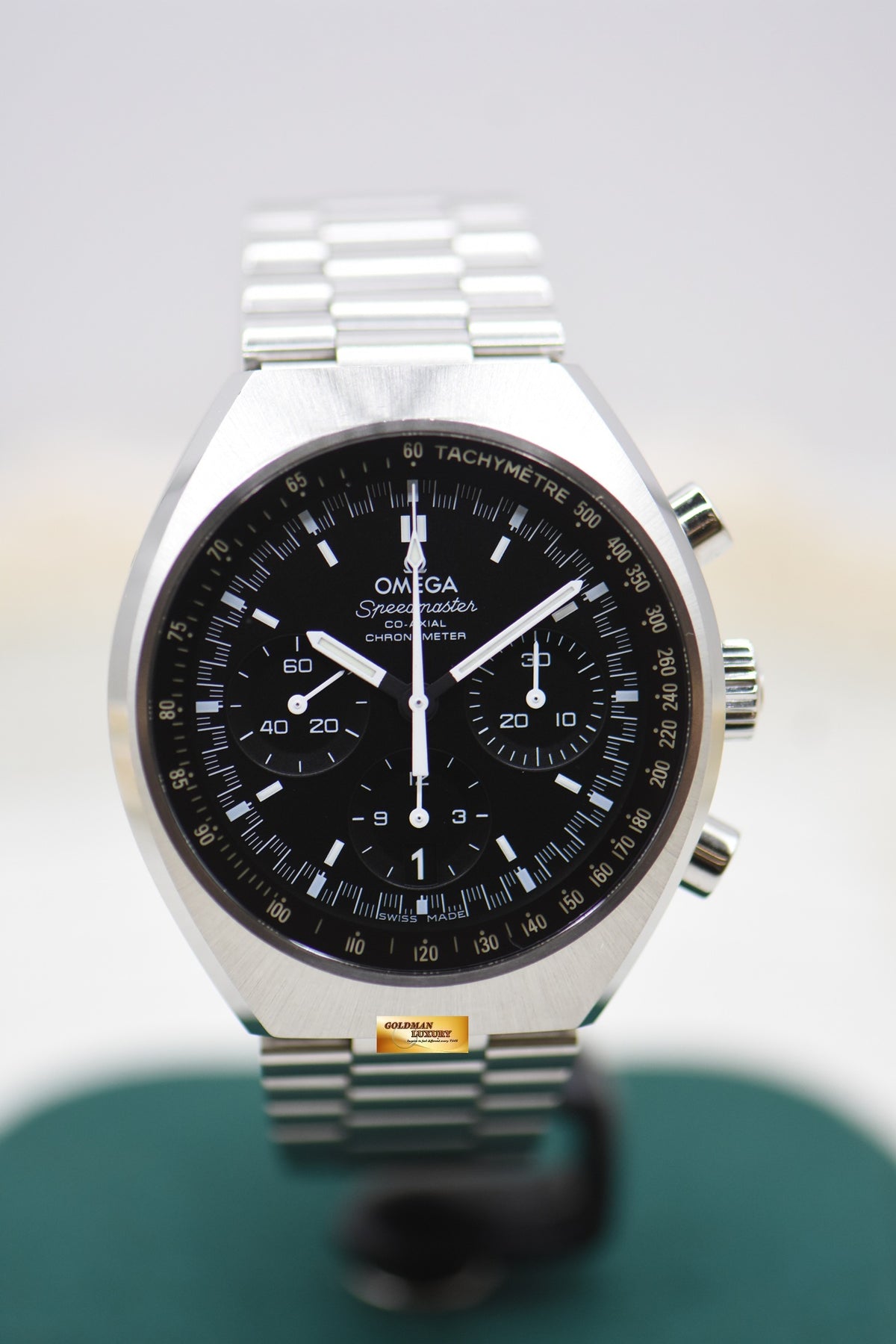 [SOLD] OMEGA SPEEDMASTER CHRONOGRAPH MARK II 43mm STEEL IN BRACELET BLACK DIAL 327.10.43.50.01.001 (MINT)