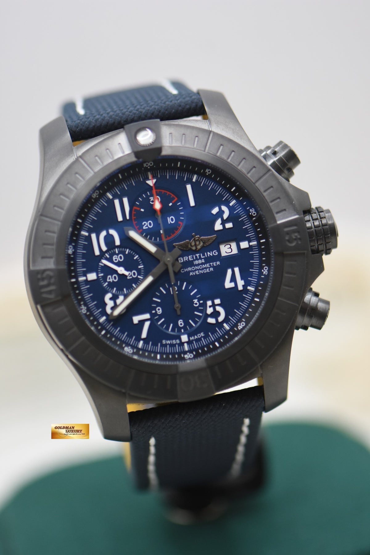 BREITLING SUPER AVENGER CHRONOGRAPH 48 NIGHT MISSION V13375 (LNIB)